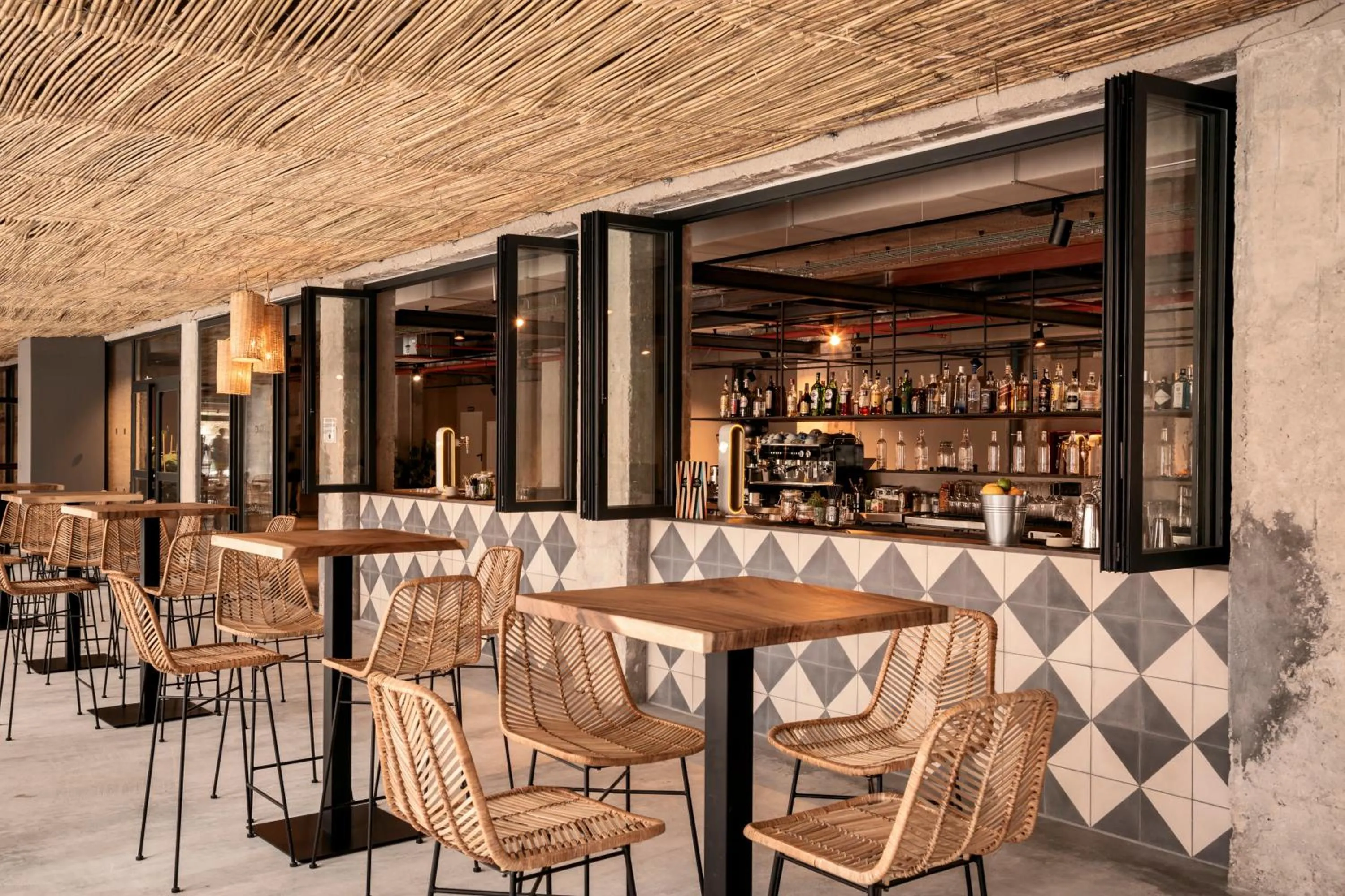 Lounge or bar in Caramelo Palma Beach