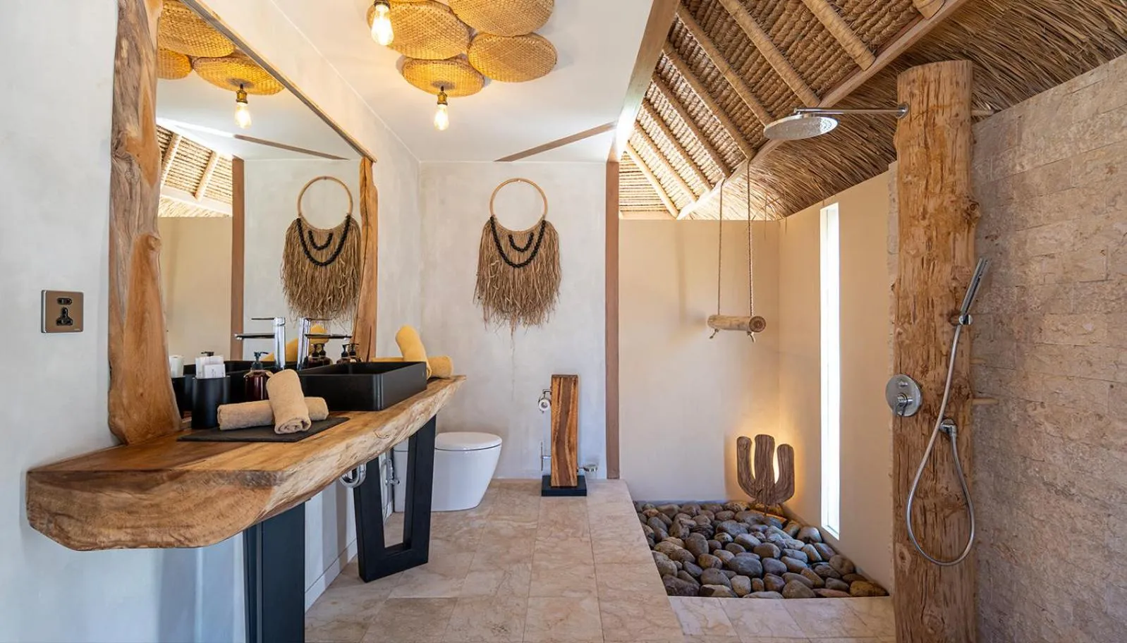 Bathroom in Bleu MATHIS Gili Asahan