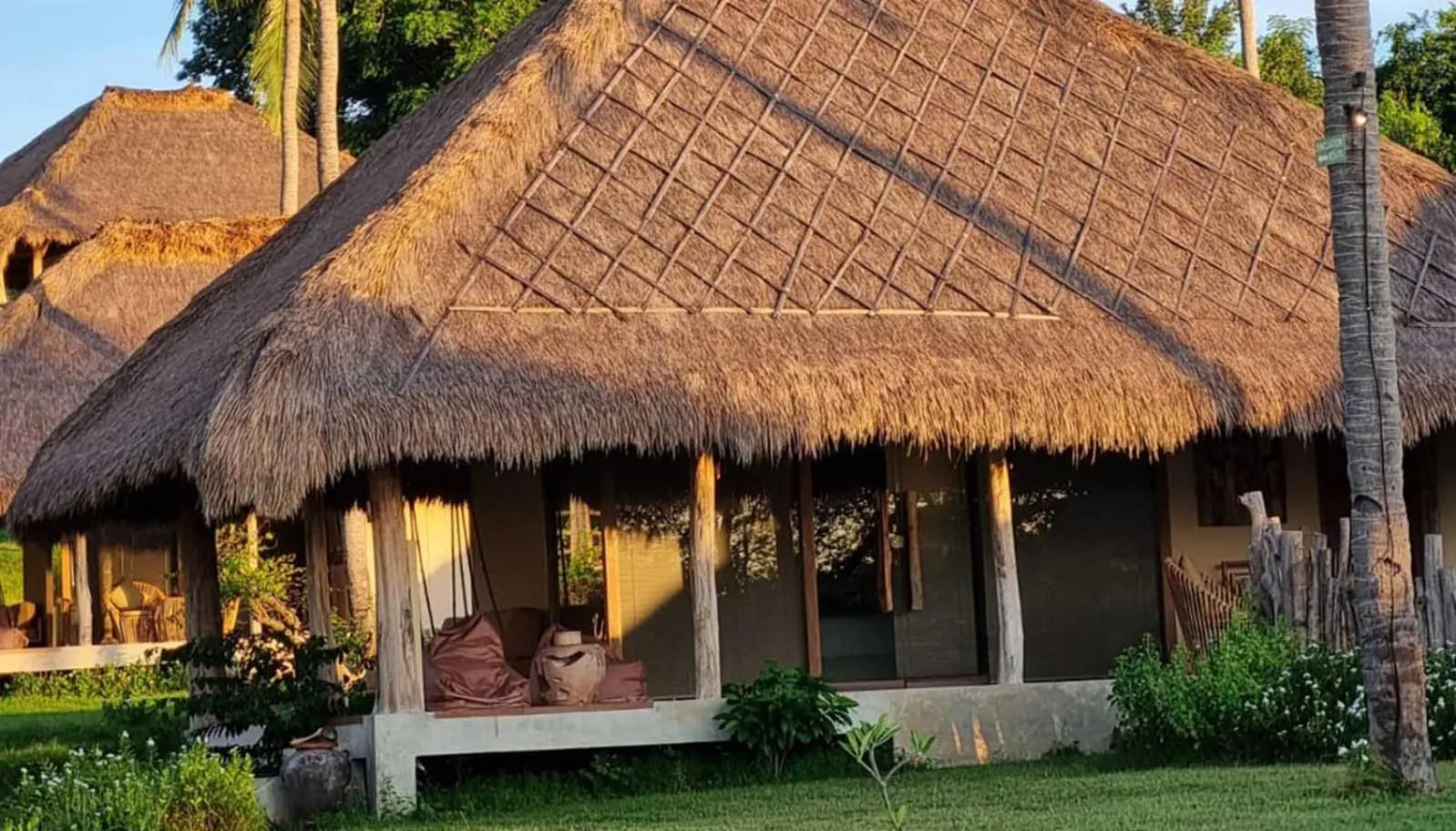 Bedroom in Bleu MATHIS Gili Asahan