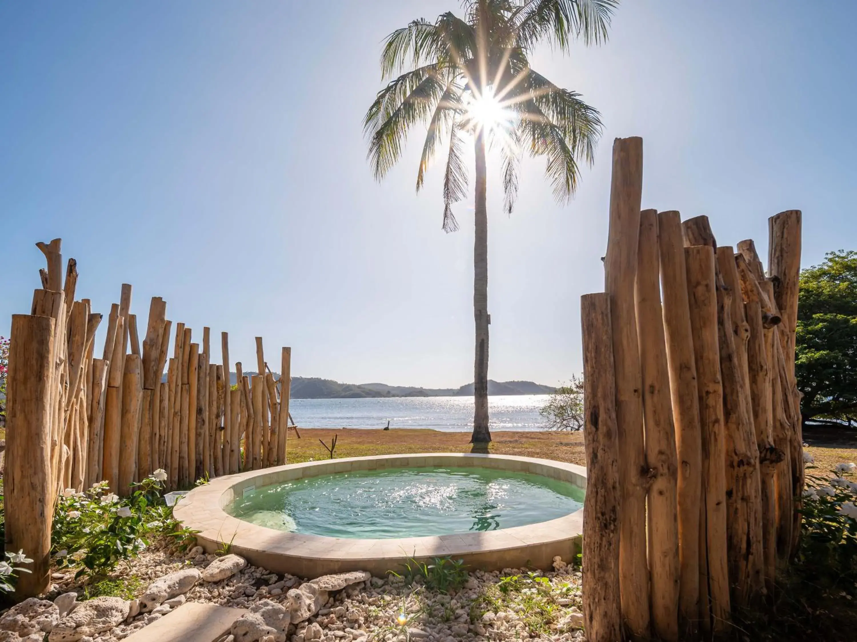 Beach Villa with Pool - Free return boat from Kores Harbor to Gili Asahan in Bleu MATHIS Gili Asahan Beach Villa with Pool - Free return boat from Kores Harbor to Gili Asahan in Bleu MATHIS Gili Asahan