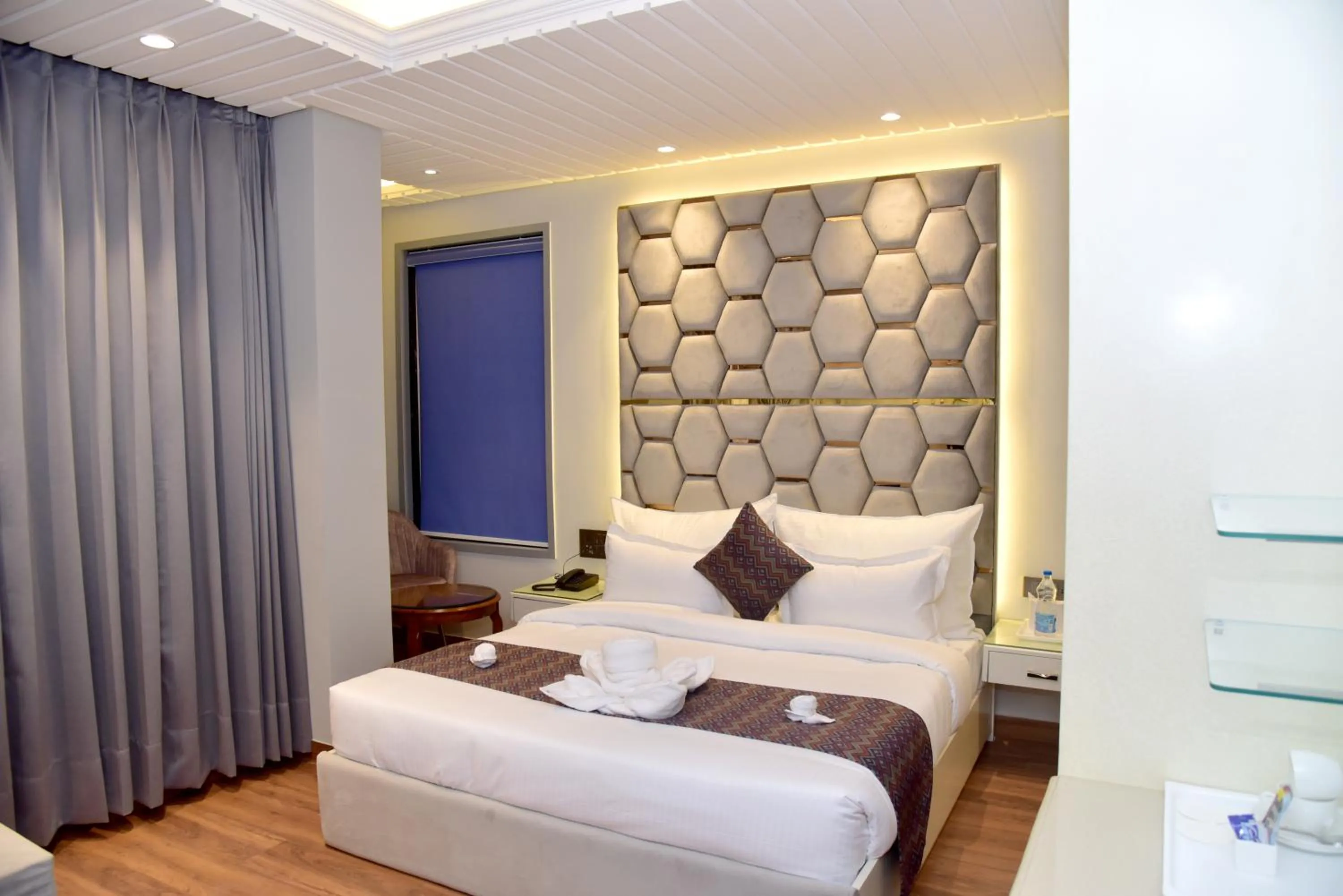 Bedroom, Bed in AnantVilas Shimla Hills