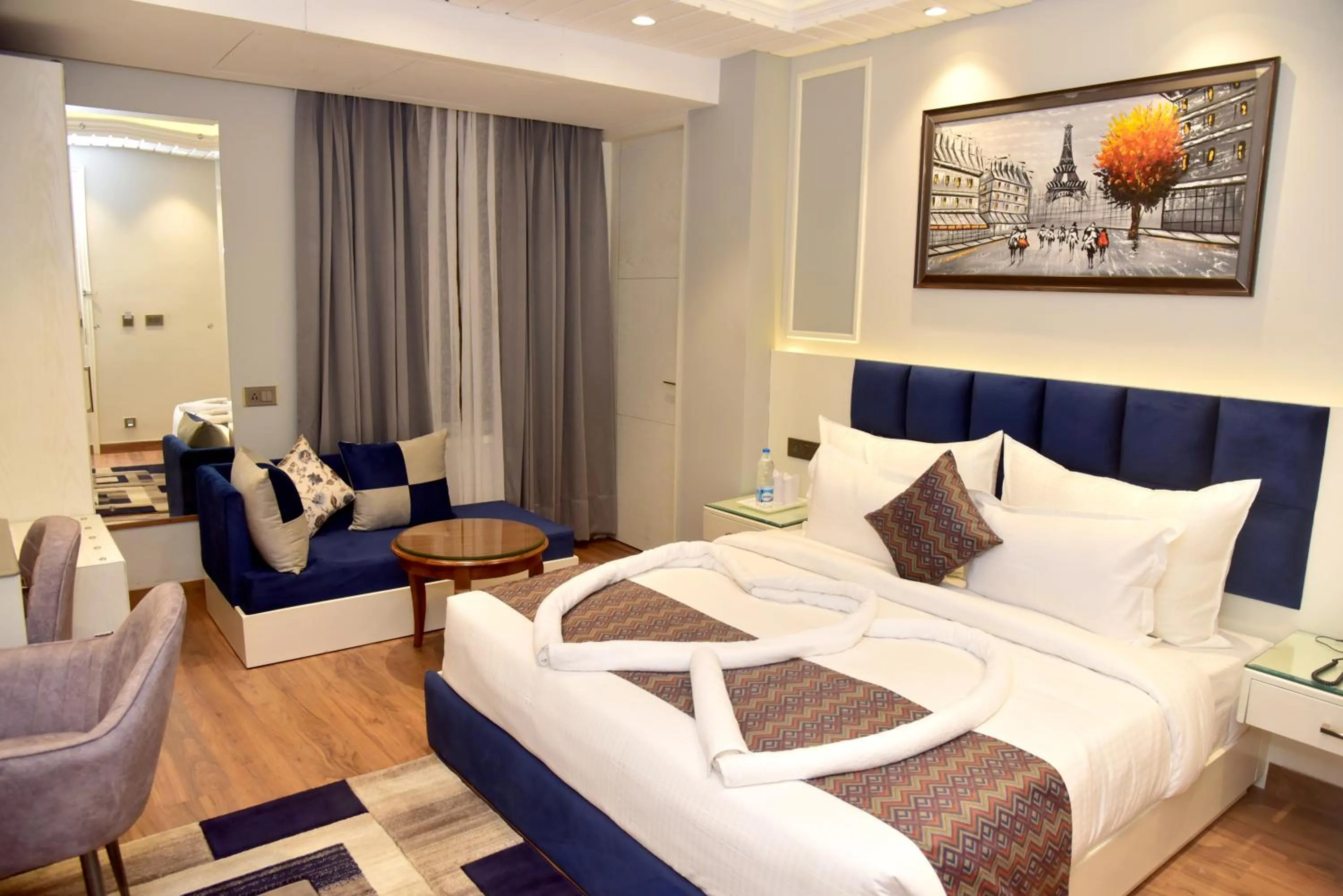 Bed in AnantVilas Shimla Hills