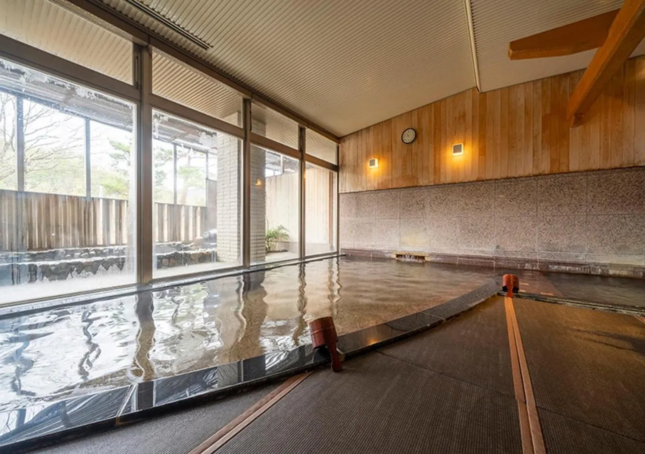 Hot Spring Bath in glampark Keburikawa Kyoto