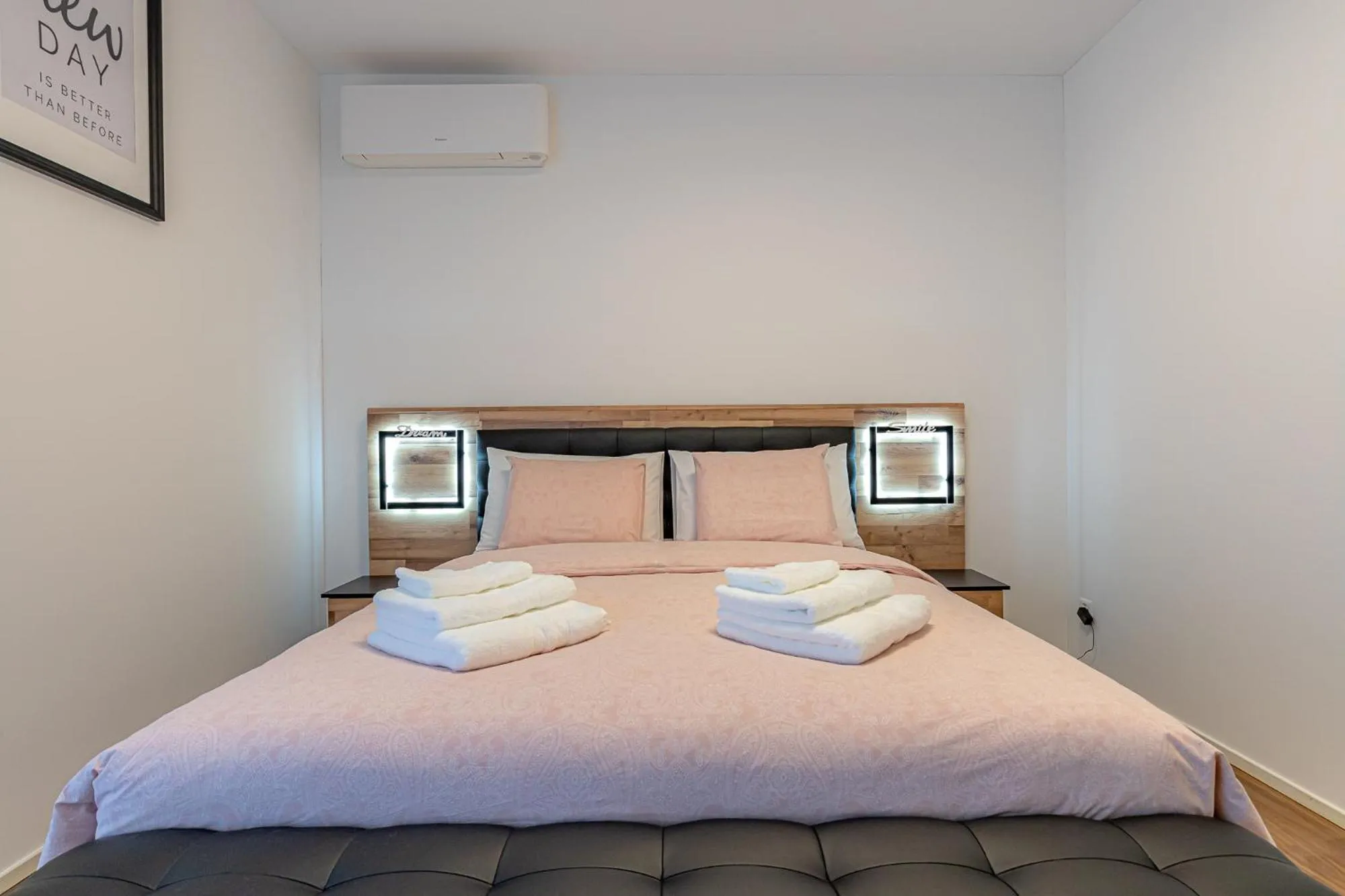 Bedroom, Bed in IMPERIAL of LUGANO 3 with a lake view behind the station and 10 min from the lake of Lugano