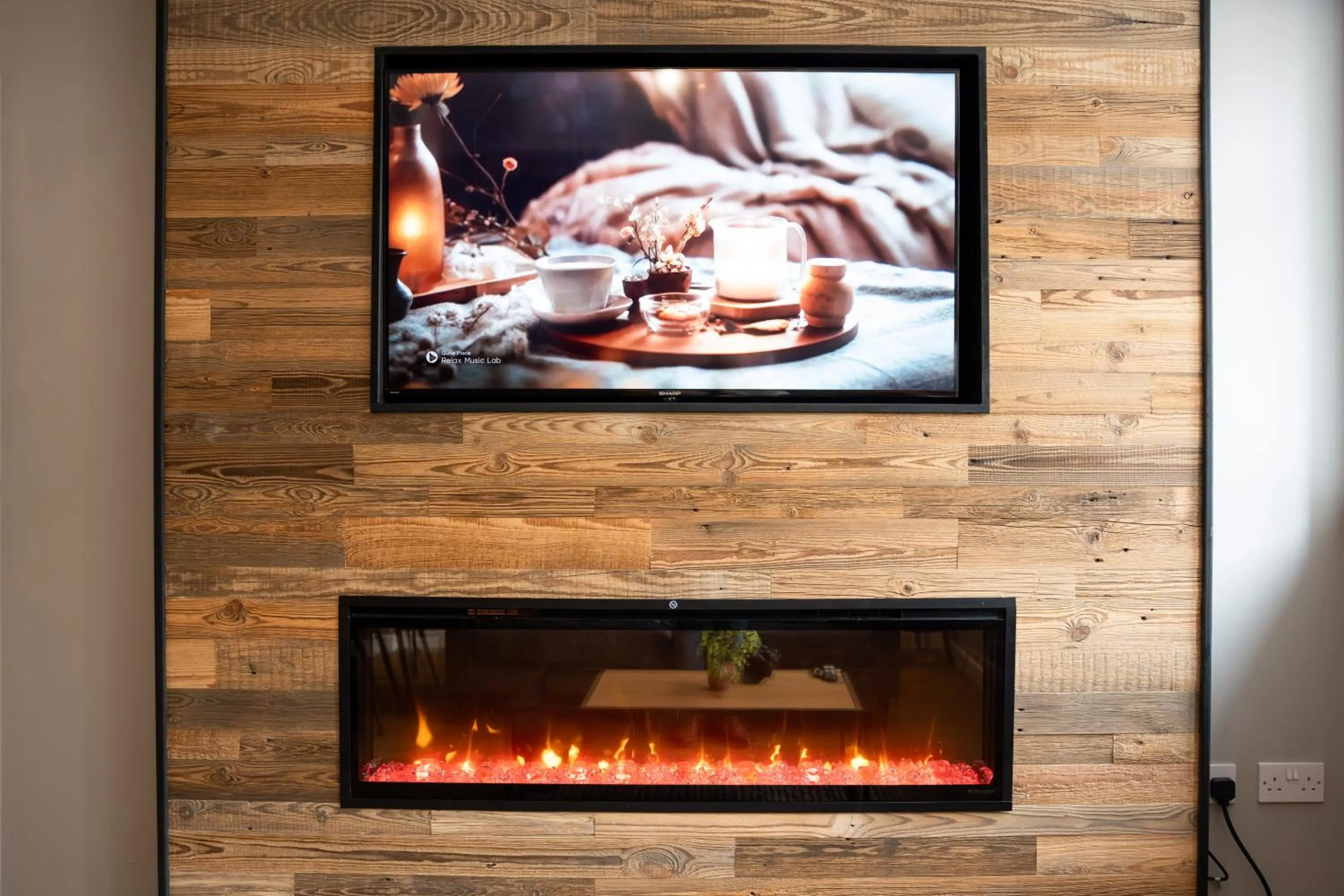 TV and multimedia in High Street Town House