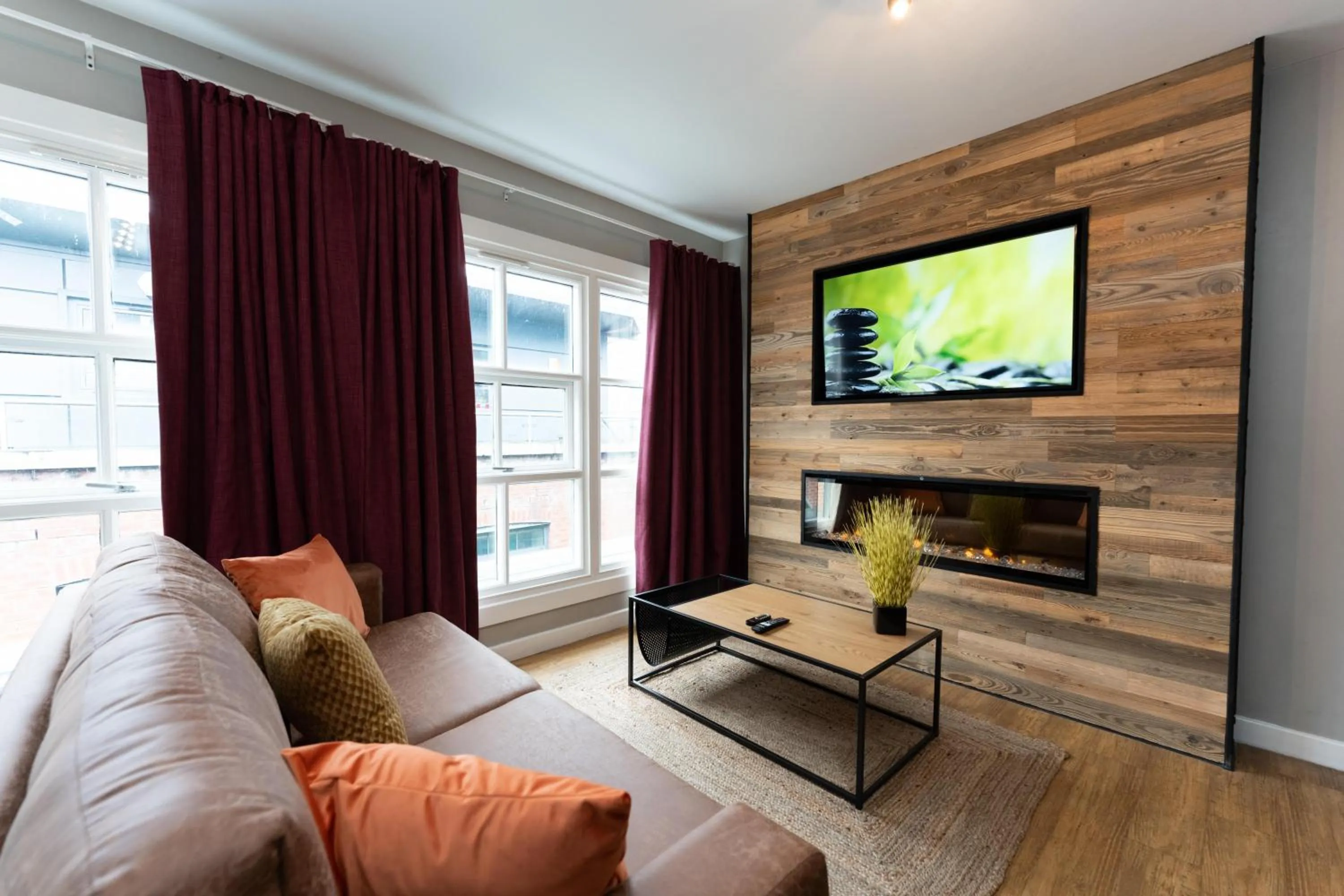 TV and multimedia in High Street Town House