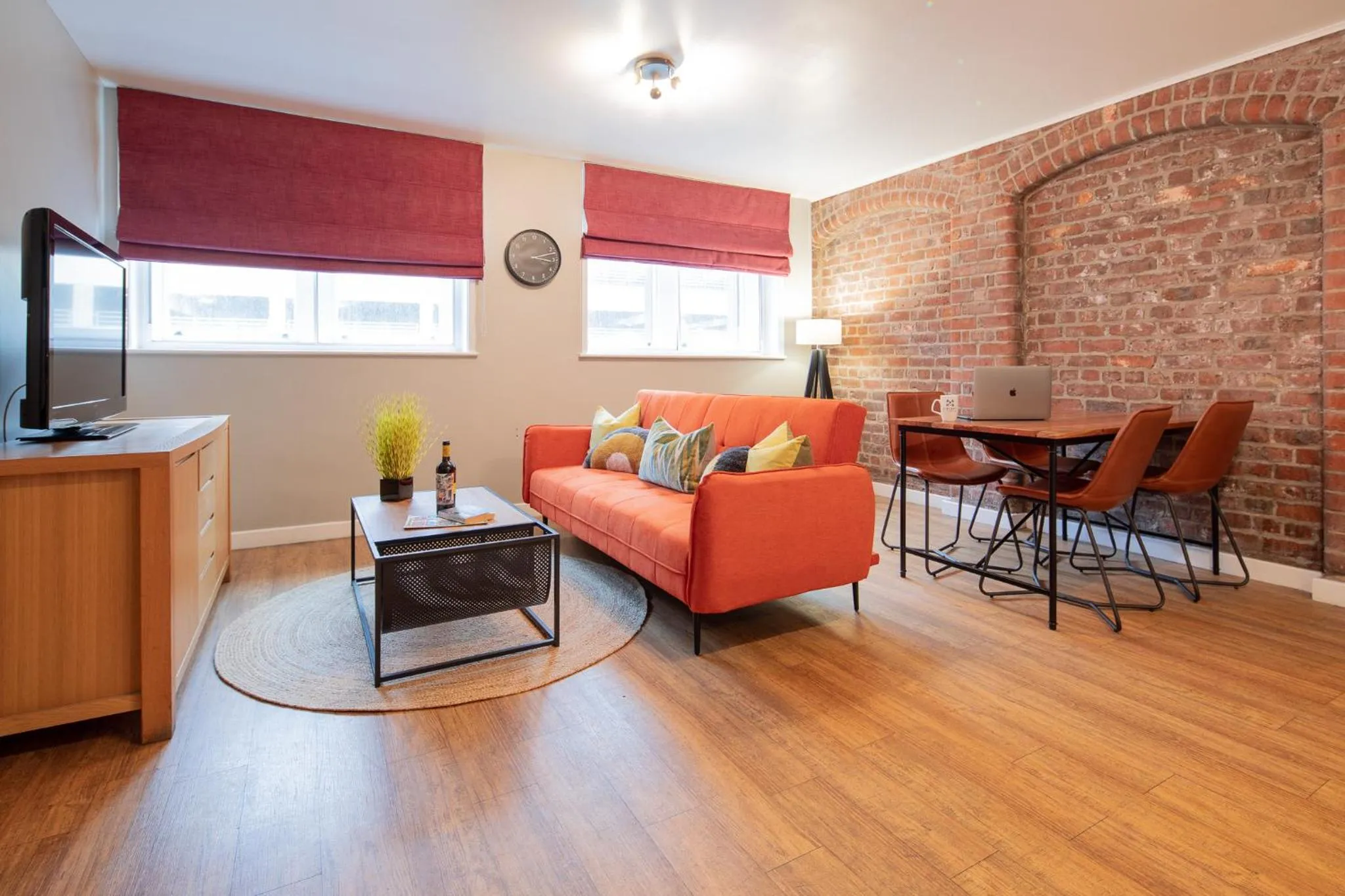 TV and multimedia in High Street Town House