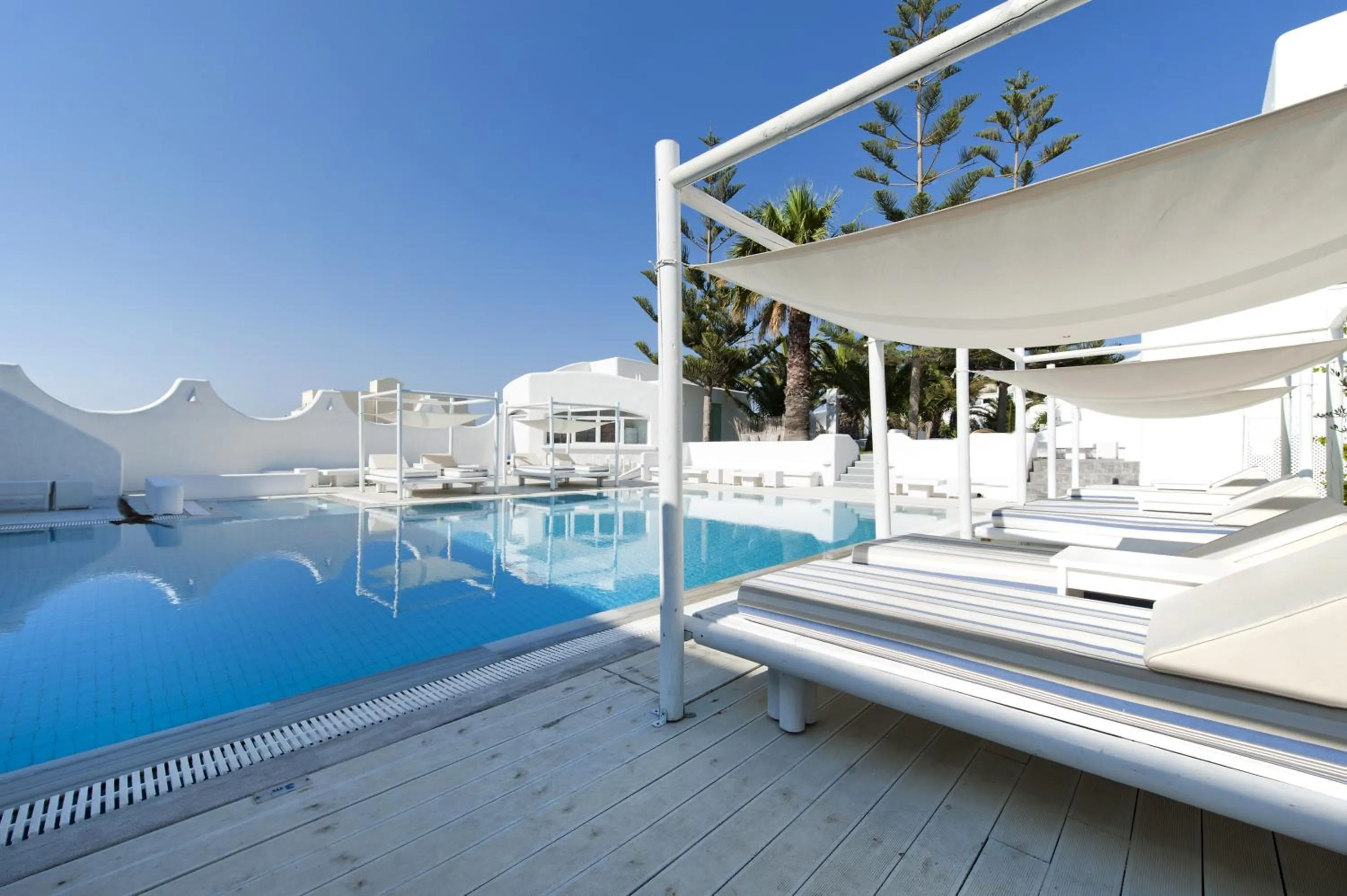 Swimming pool in Daedalus Hotel