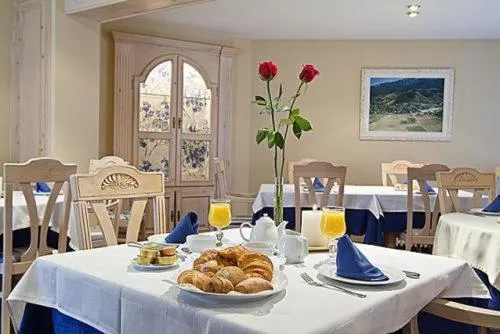 Restaurant/places to eat in Hotel Jaume