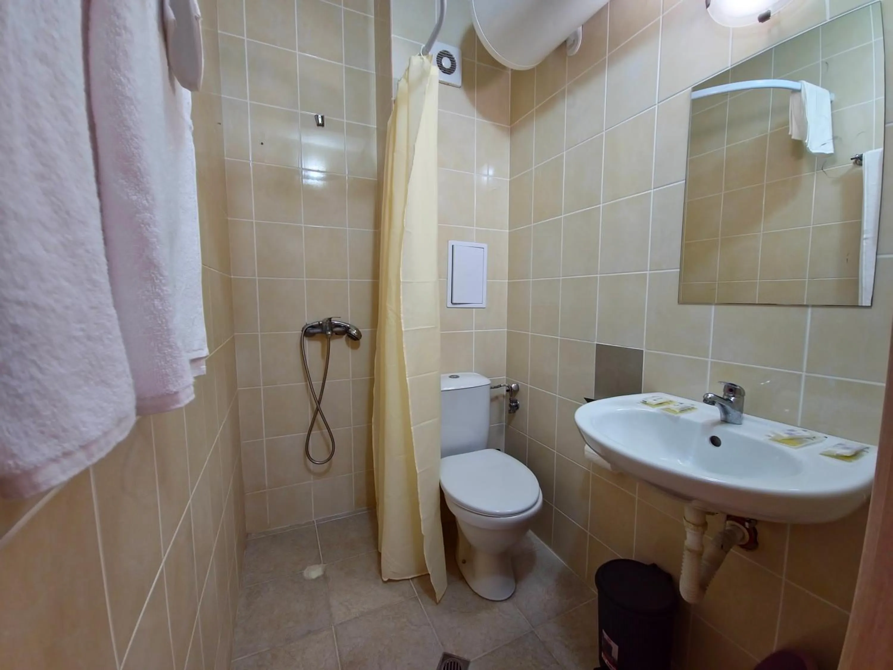 Shower in Diamond Beach Sarafovo by KP