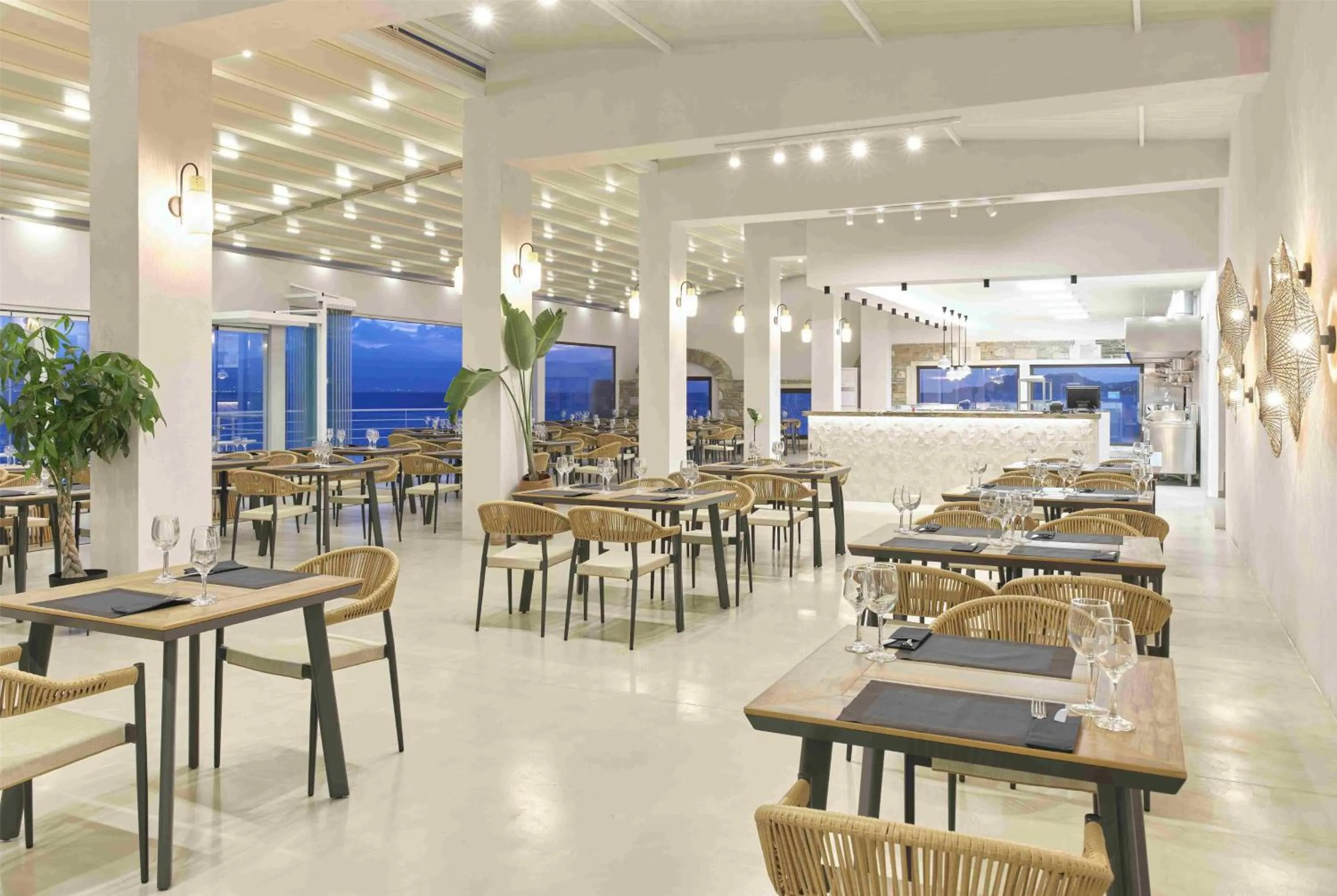 Restaurant/places to eat in Wyndham Loutraki Poseidon Resort