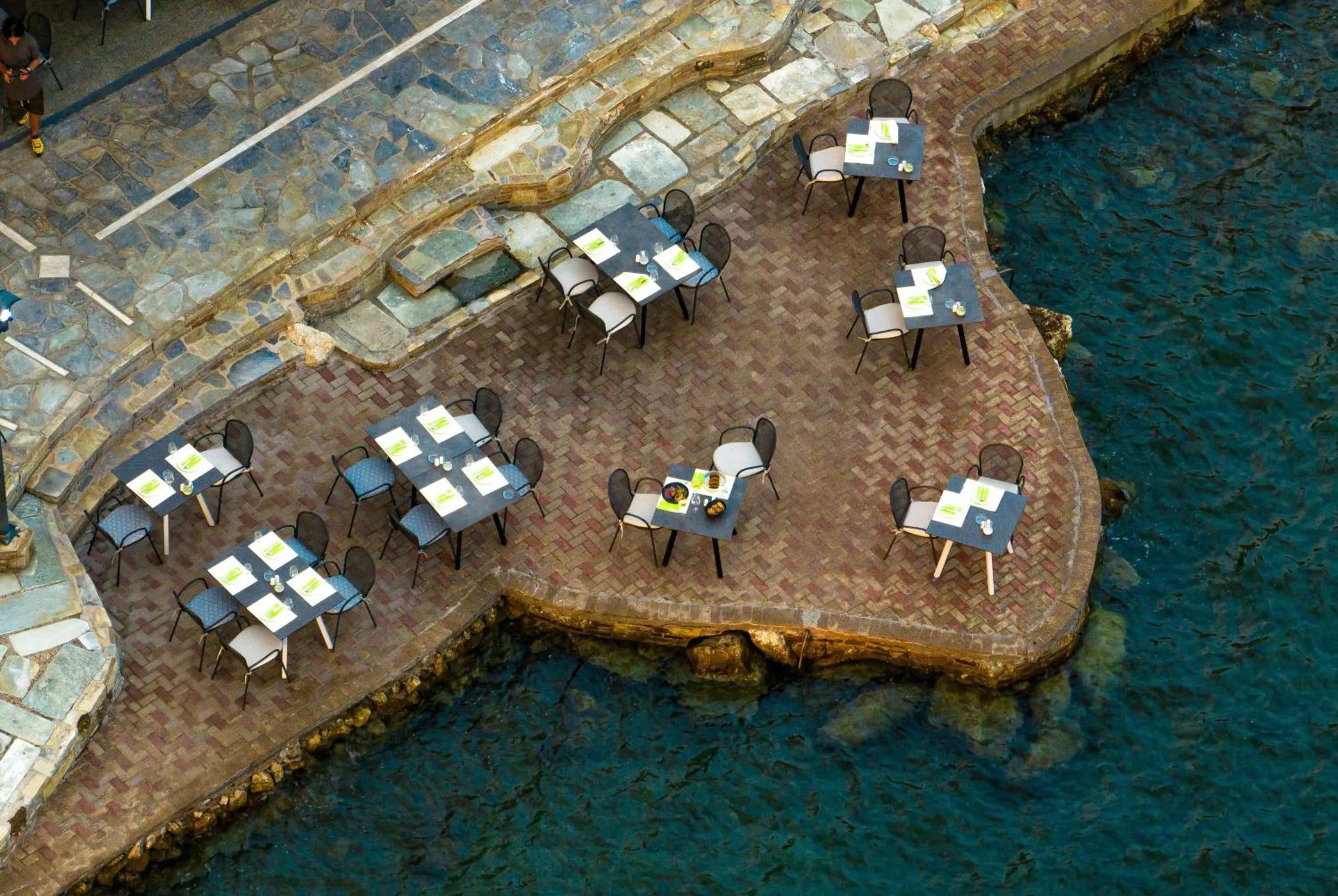 Restaurant/places to eat in Wyndham Loutraki Poseidon Resort