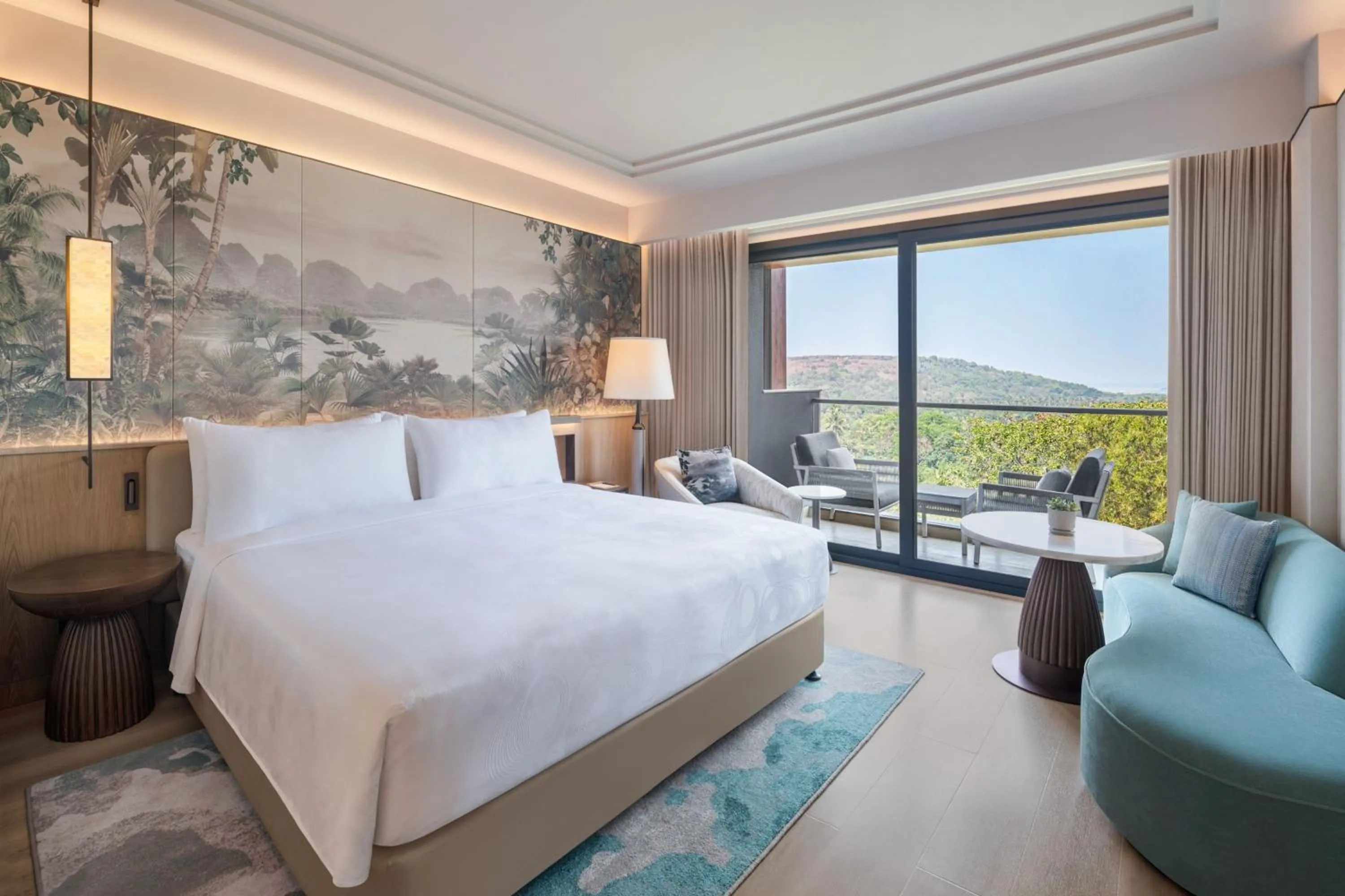 Photo of the whole room, Bed in JW Marriott Goa