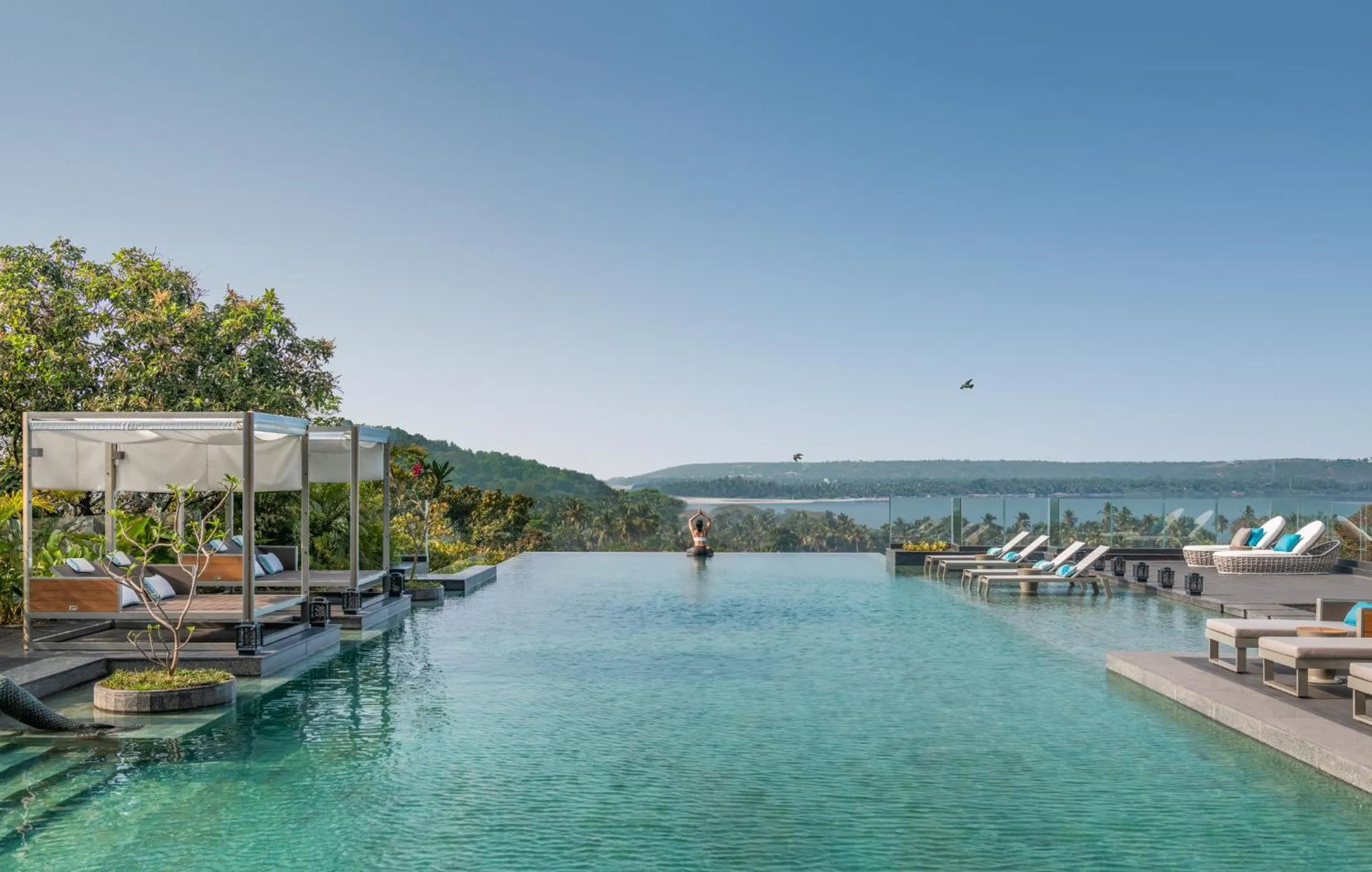Swimming pool in JW Marriott Goa