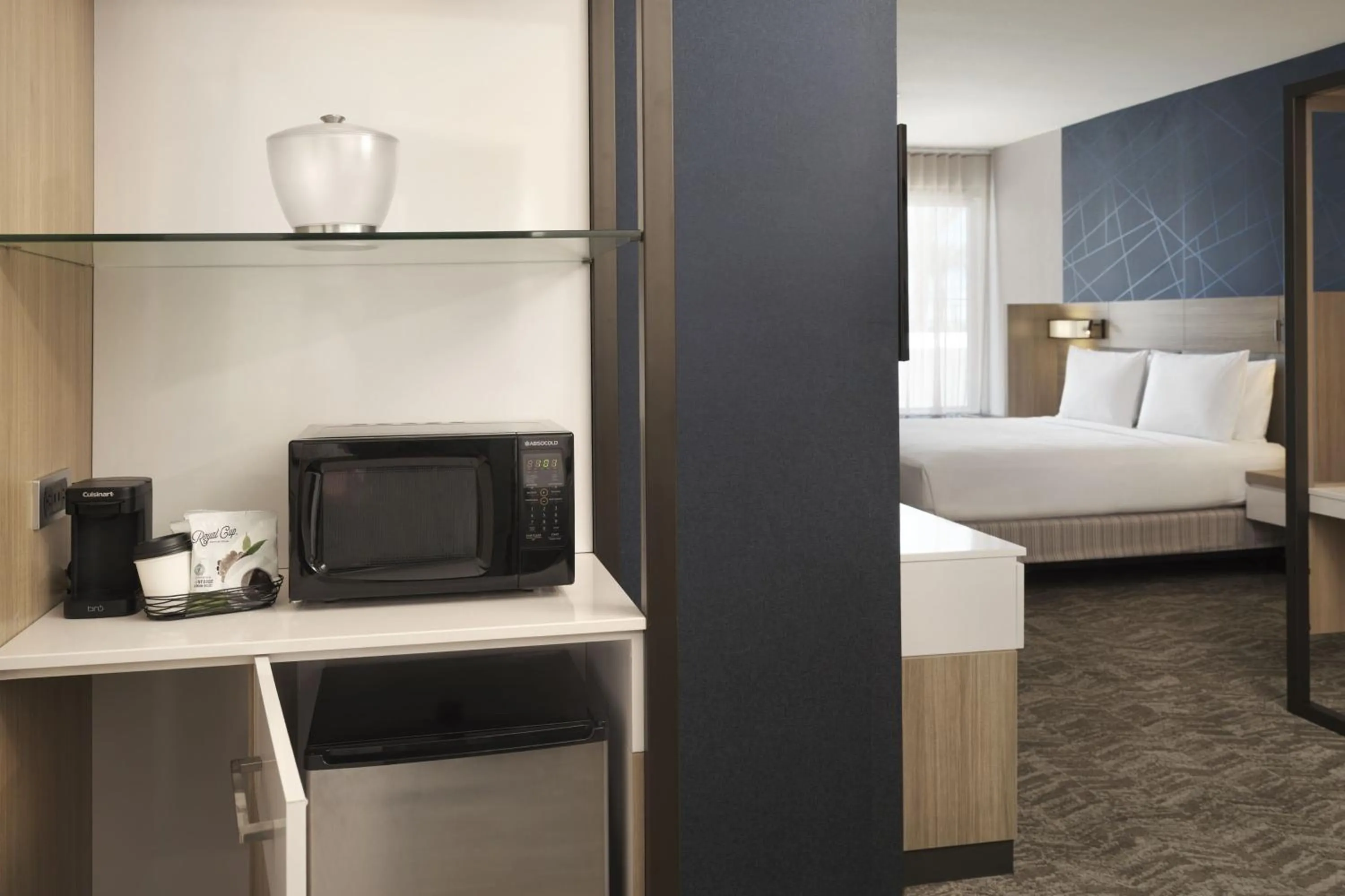 Lounge or bar, Bed in SpringHill Suites by Marriott Las Vegas Airport