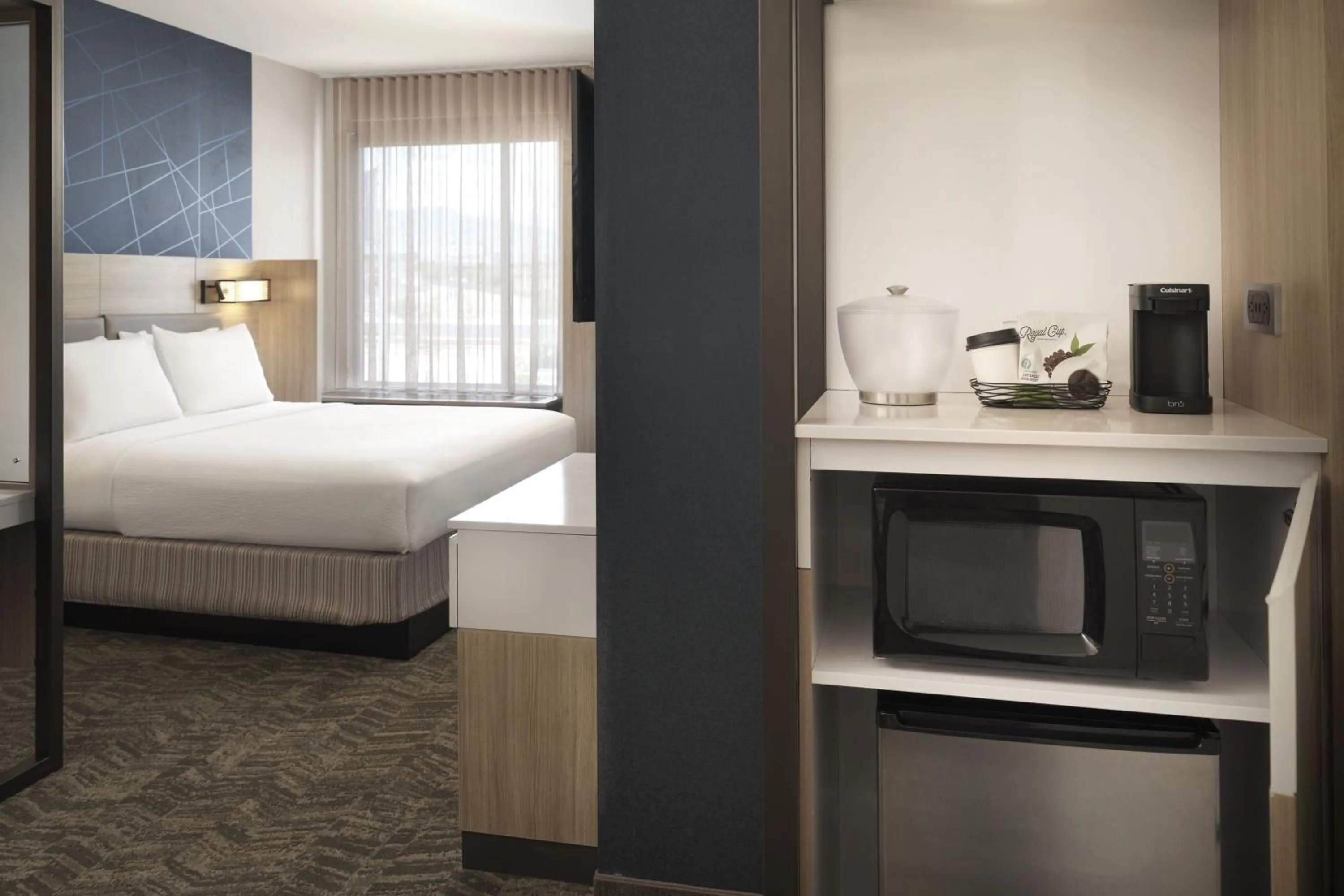 Lounge or bar, Bed in SpringHill Suites by Marriott Las Vegas Airport