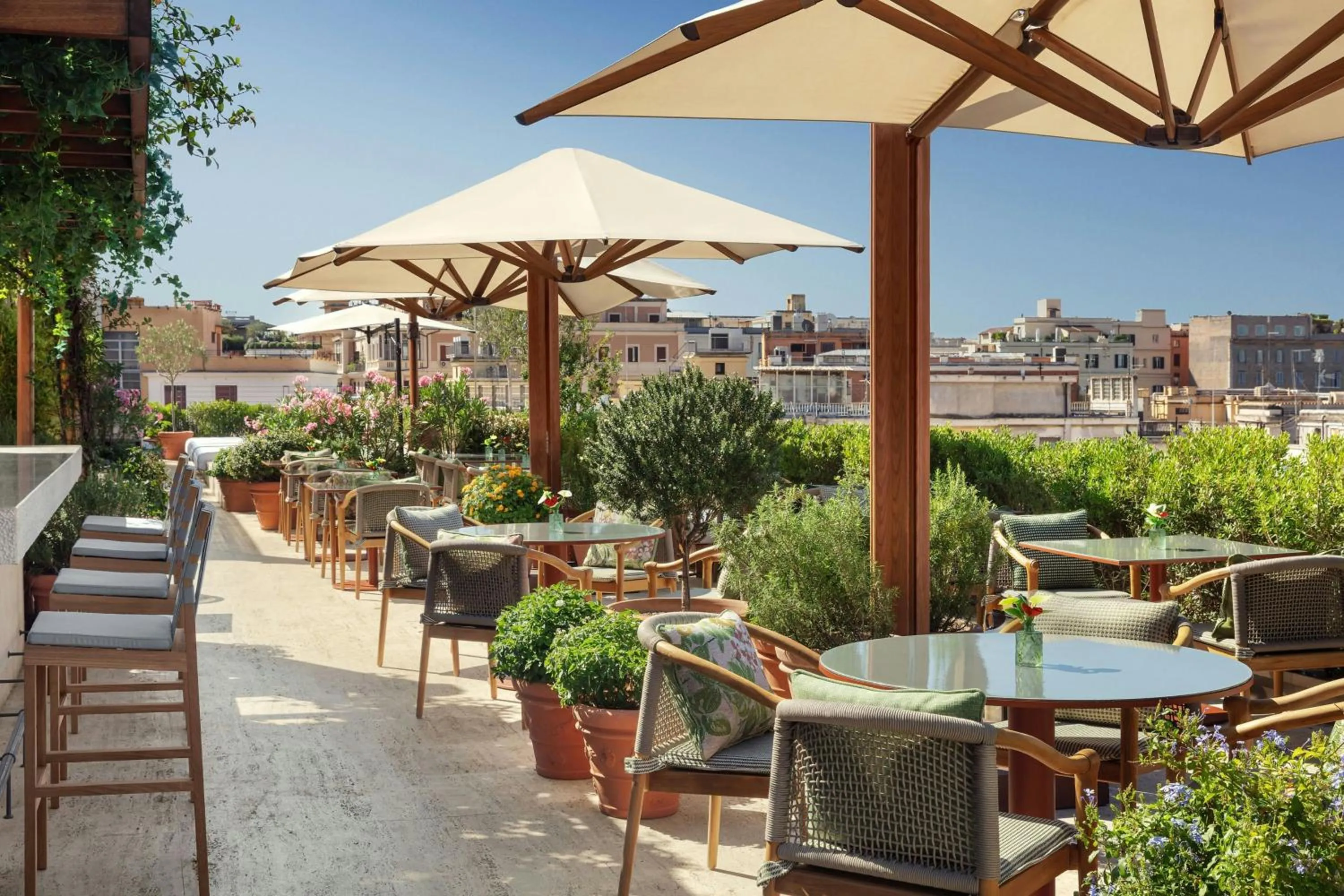 Restaurant/places to eat in The Rome EDITION