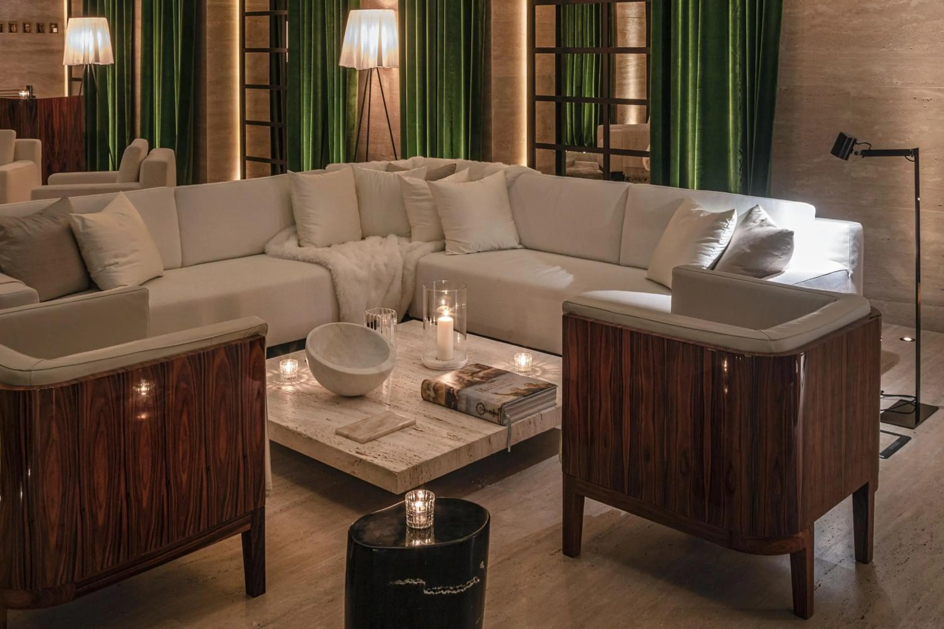 Lobby or reception in The Rome EDITION