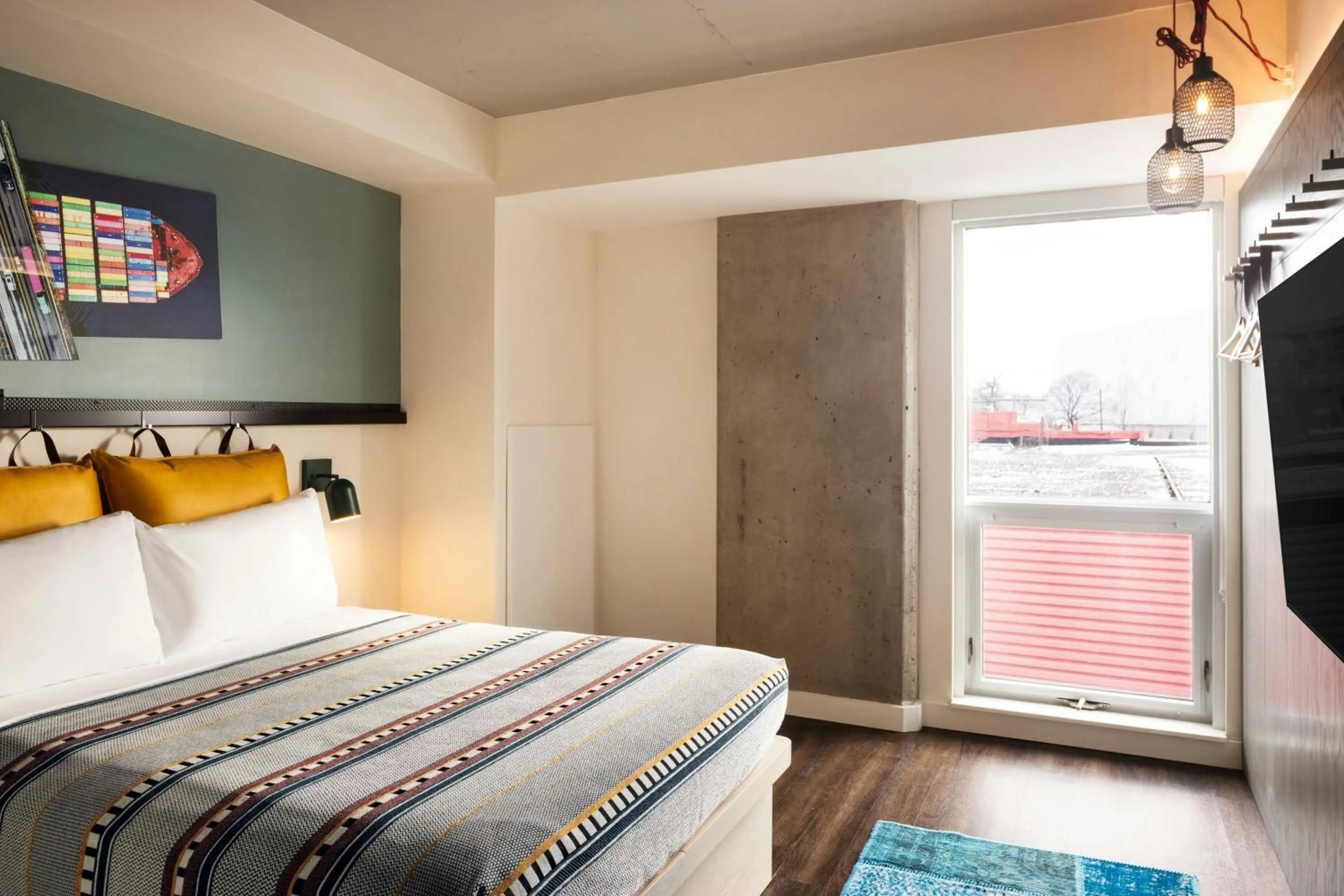 Photo of the whole room, Bed in Moxy Halifax Downtown