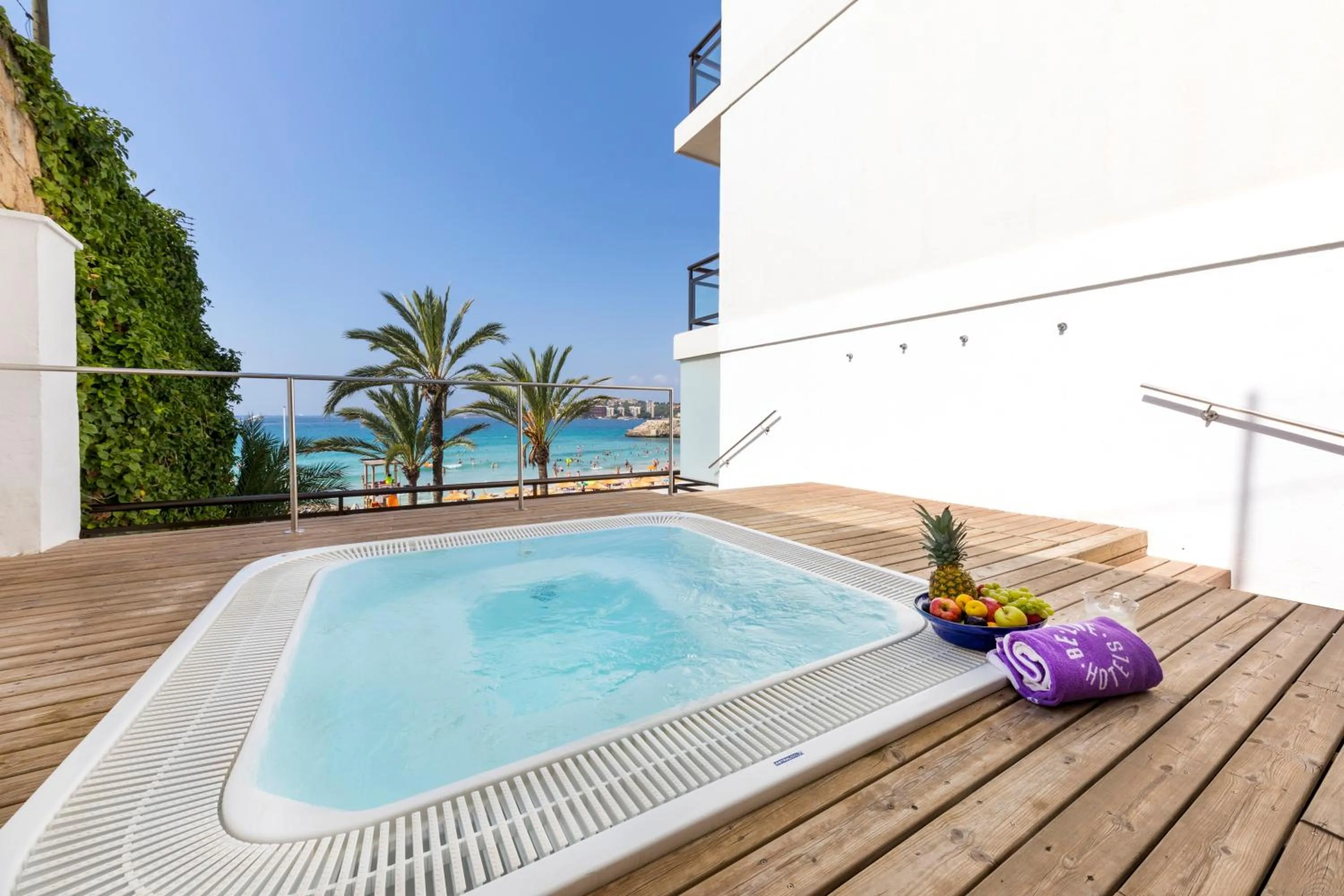 Hot Tub in Hotel Be Live Adults Only Marivent