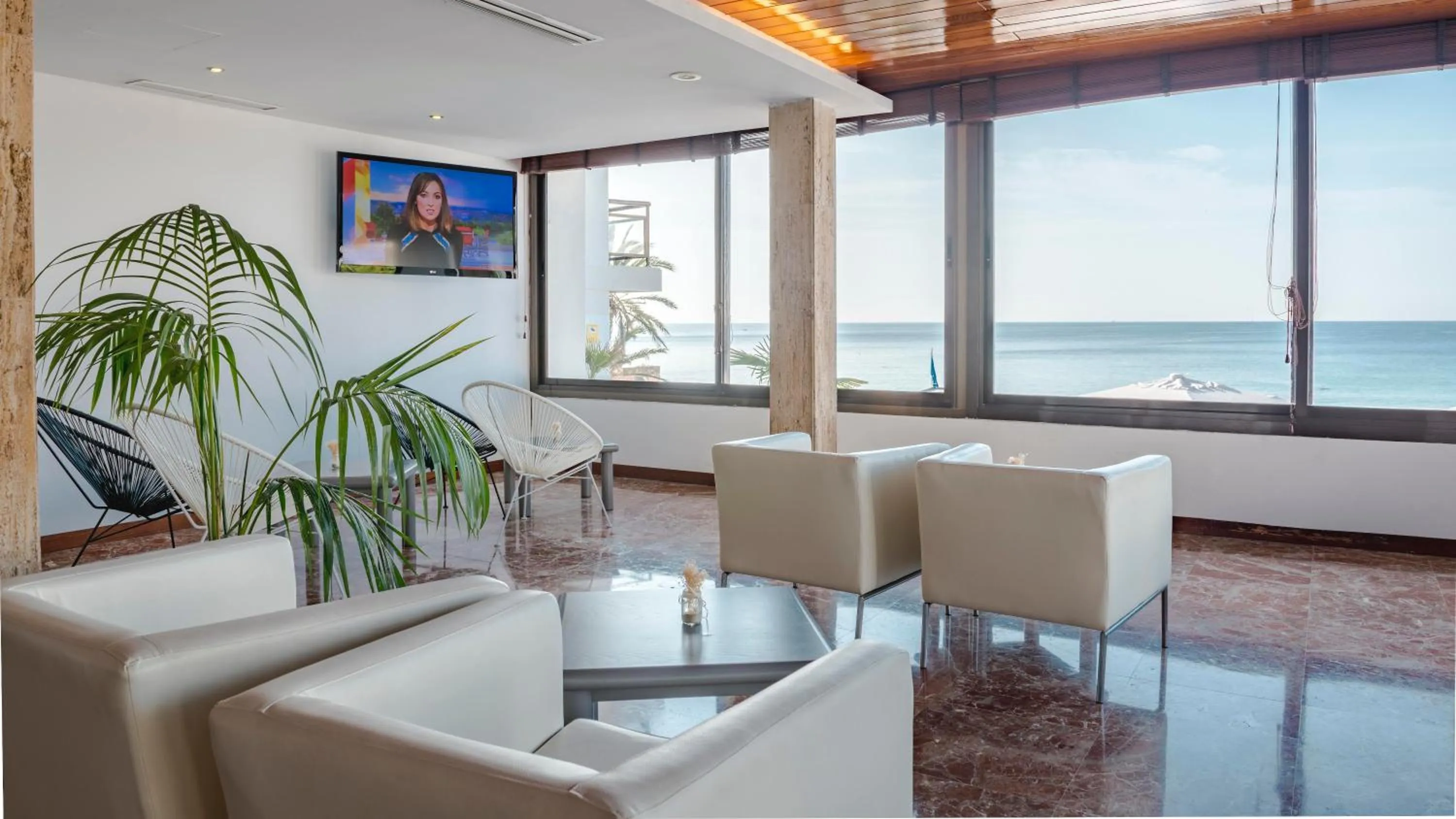 TV and multimedia in Hotel Be Live Adults Only Marivent