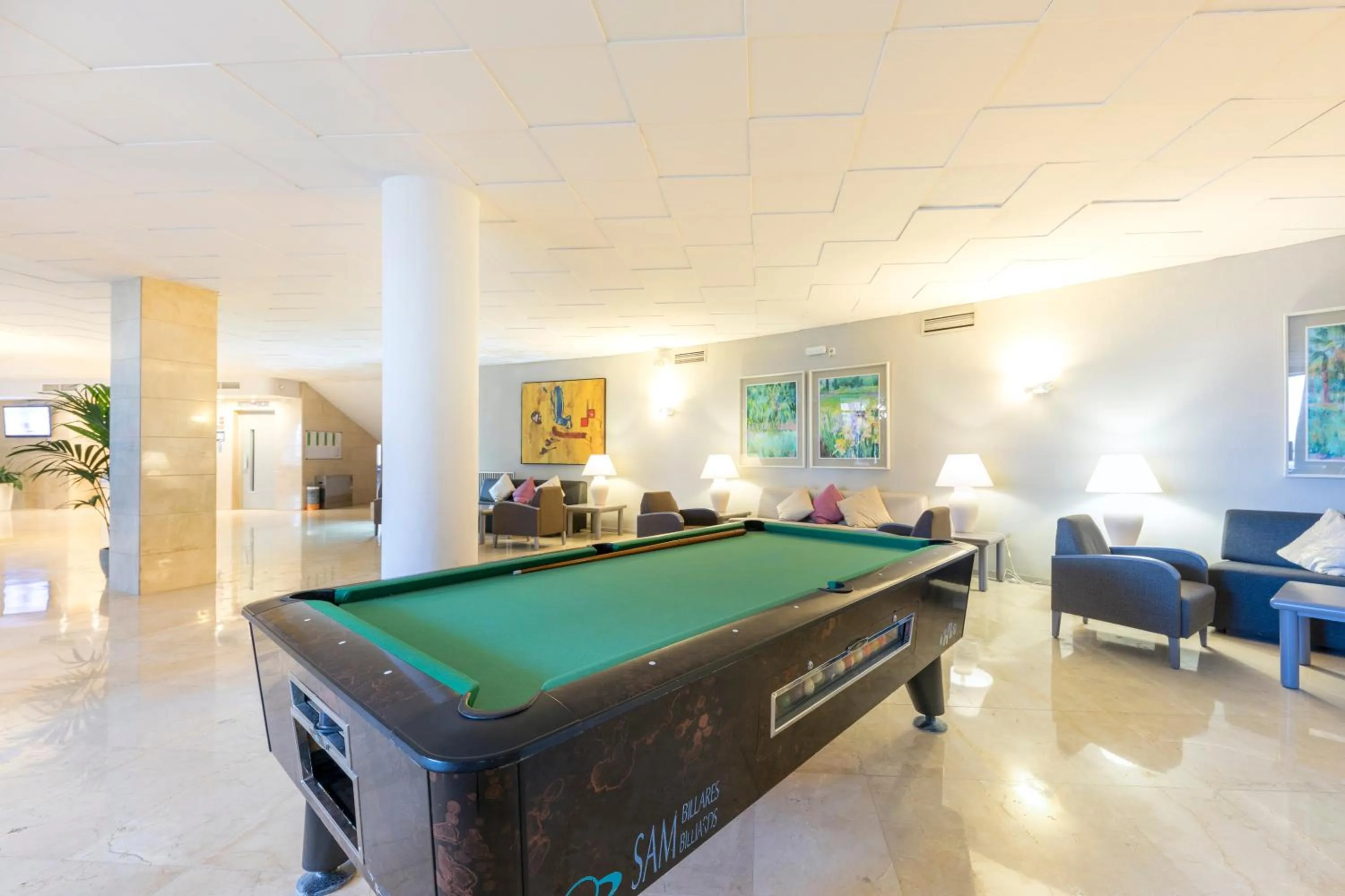 Billiard in Be Live Experience Costa Palma