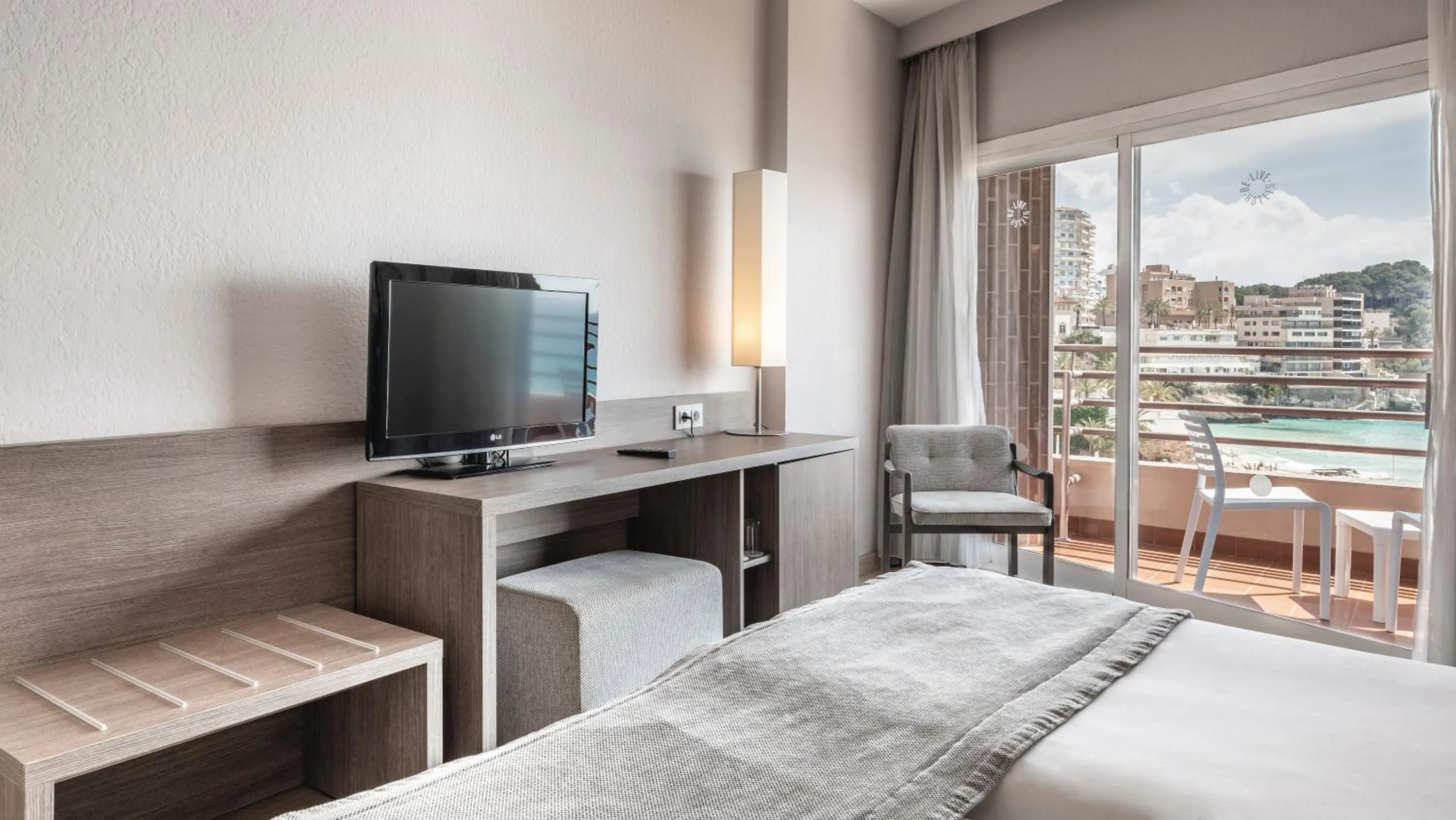 TV and multimedia, Bed in Be Live Experience Costa Palma