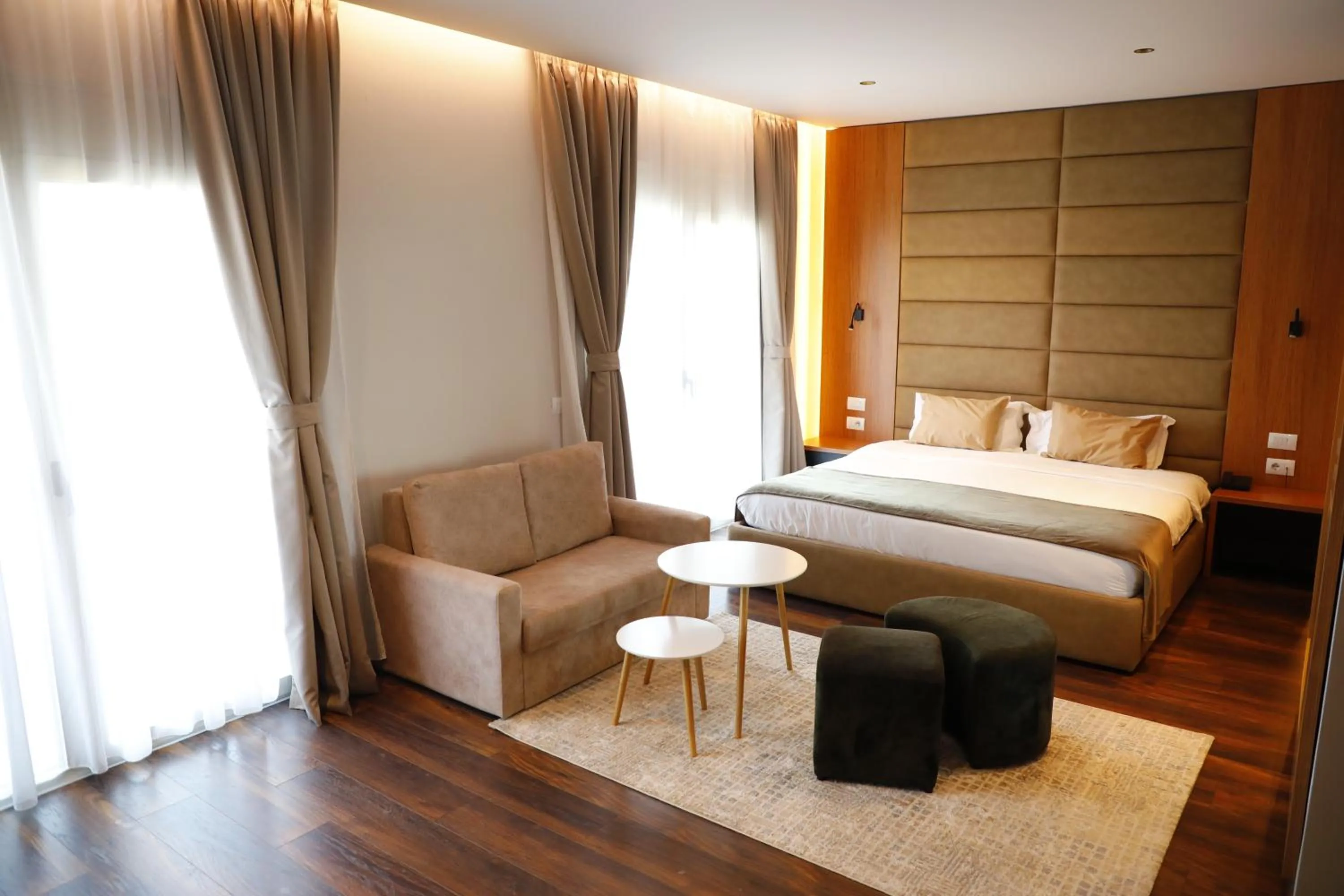 Photo of the whole room in Padel Olivia's Hill Resort