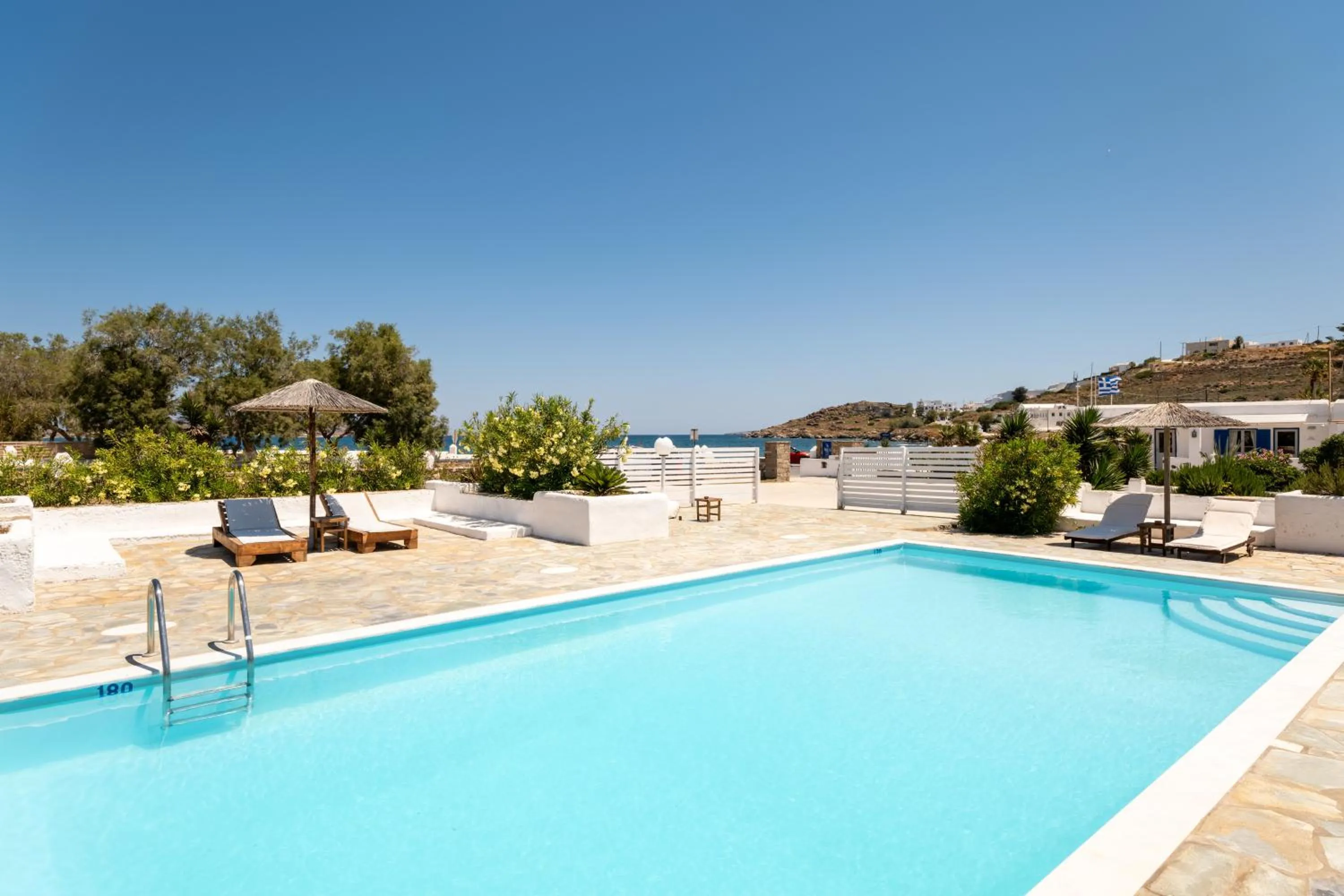 Day in Naoussa Hotel Paros by Booking Kottas