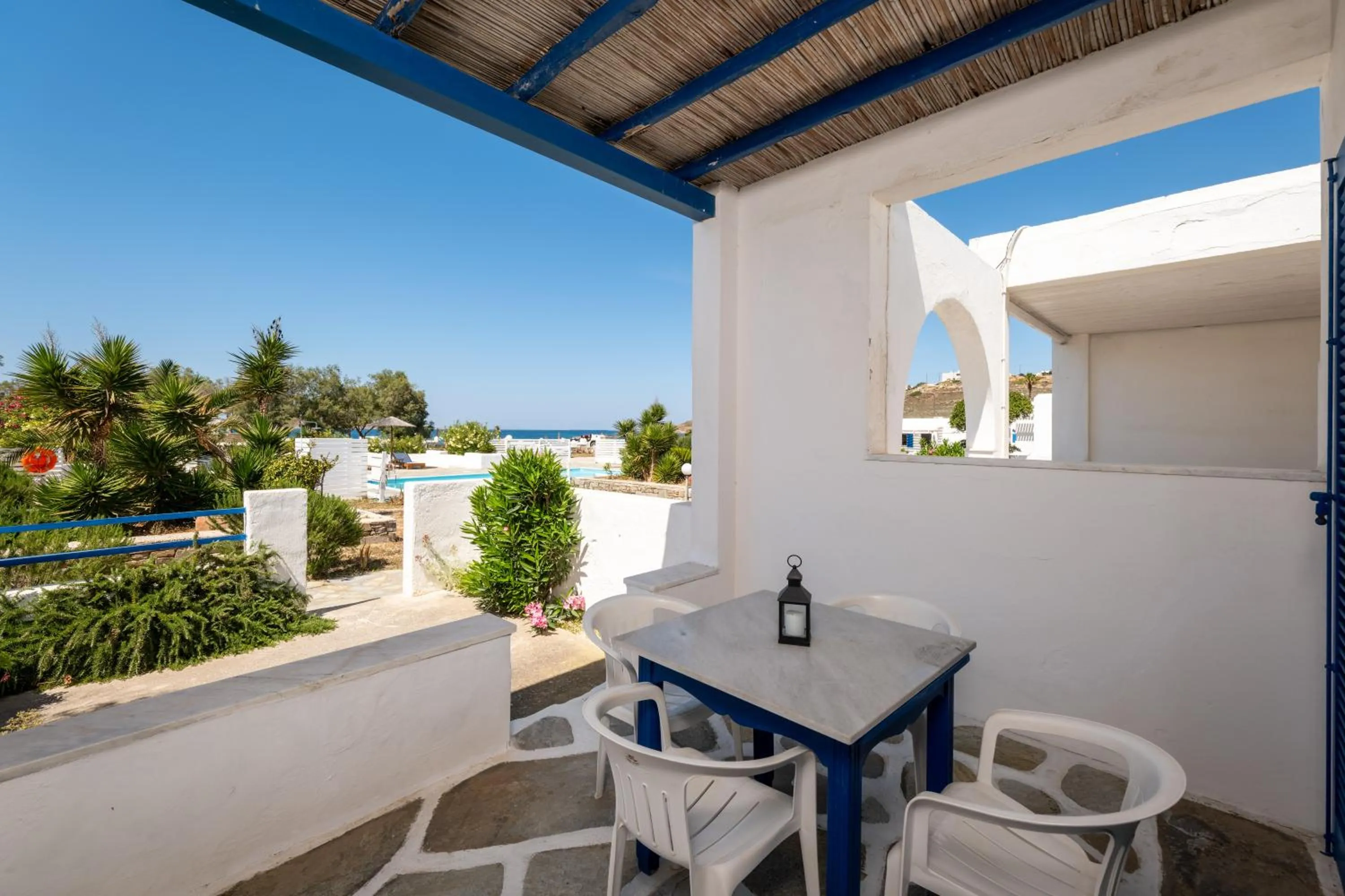 Patio in Naoussa Hotel Paros by Booking Kottas