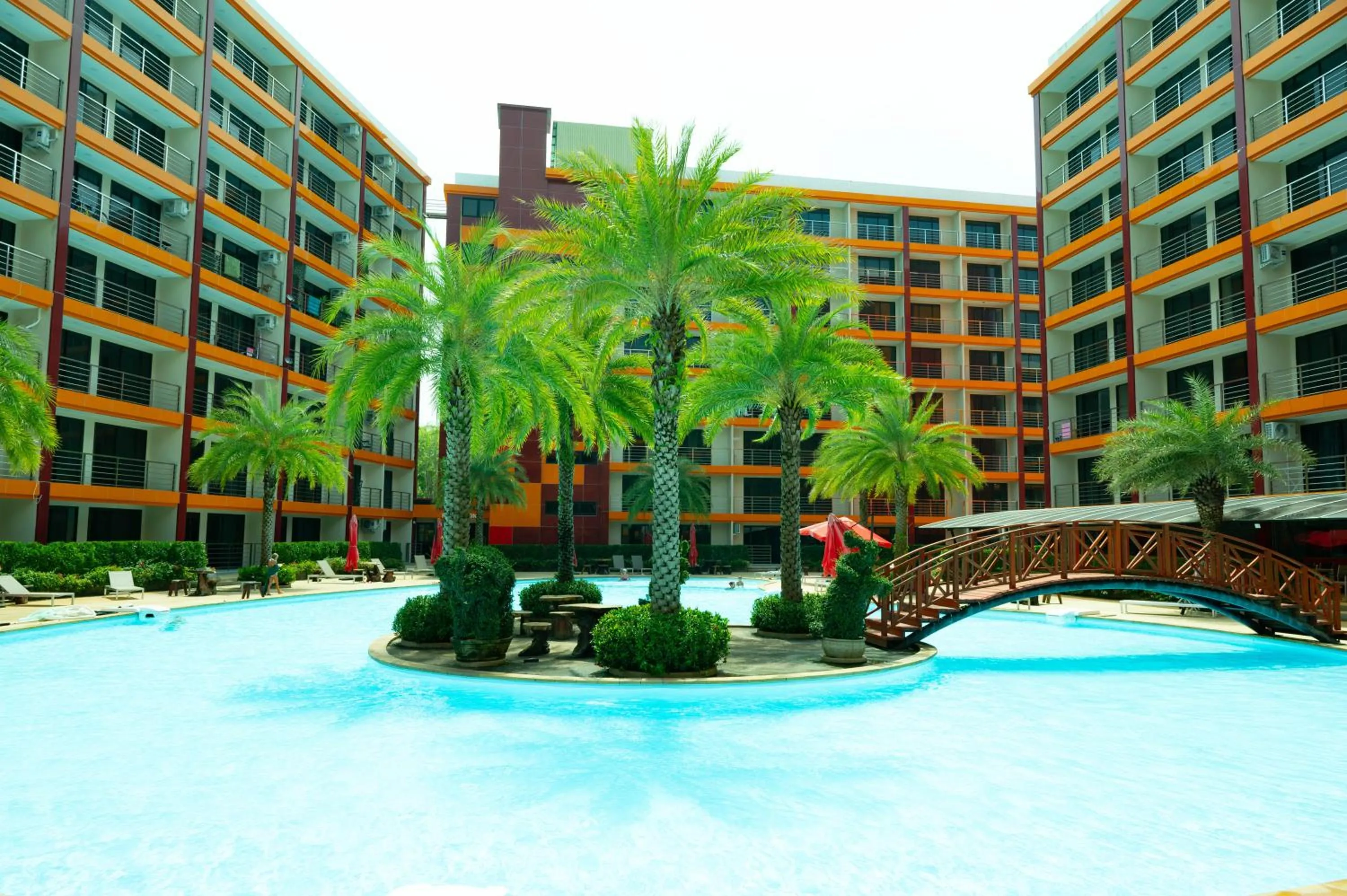 Swimming pool in 777 Beach Condo Phuket