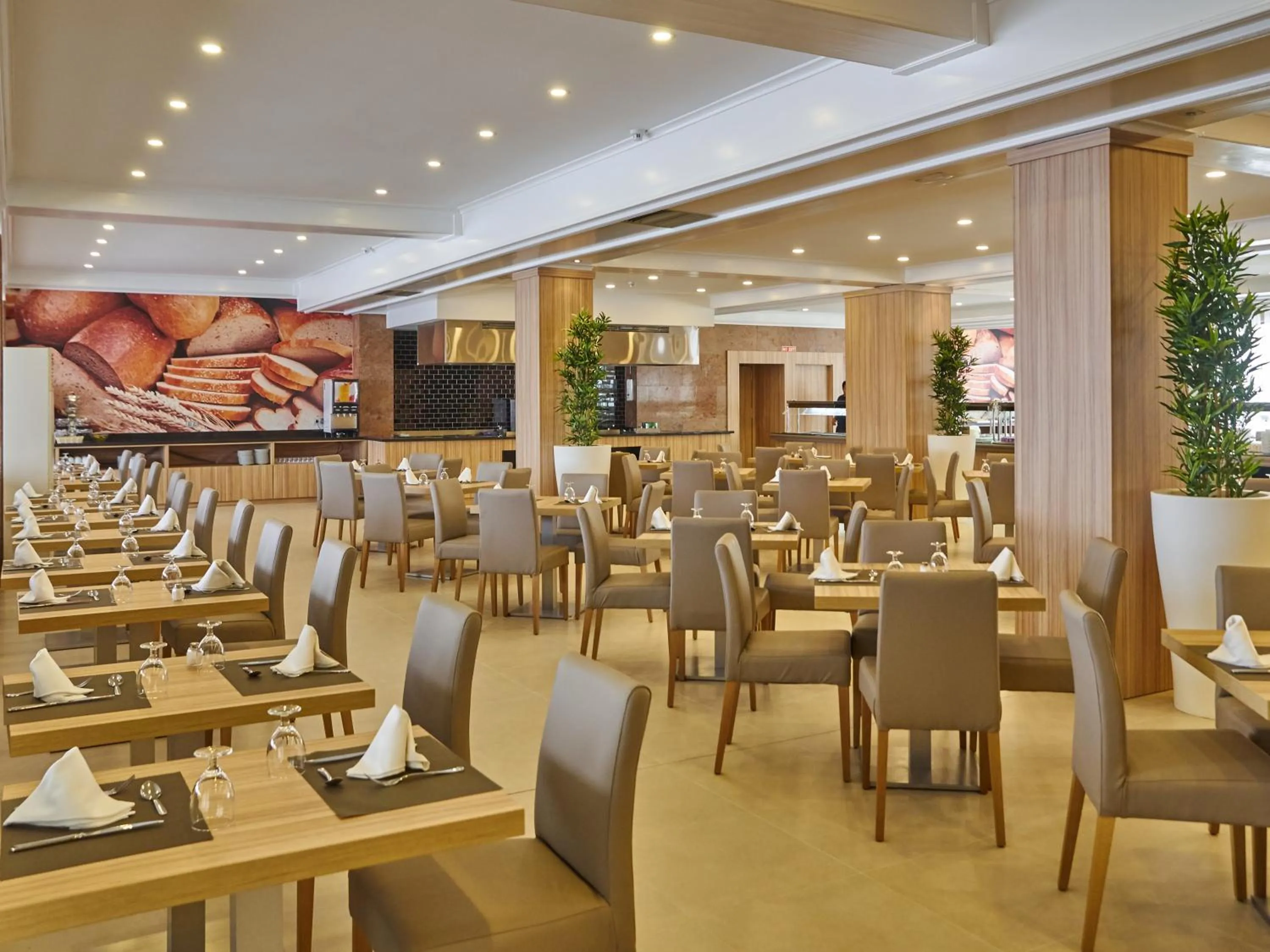 Restaurant/places to eat in BQ Can Picafort Hotel