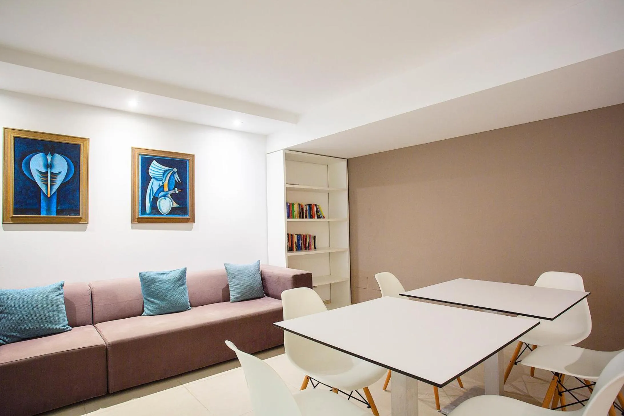 Library in BQ Can Picafort Hotel