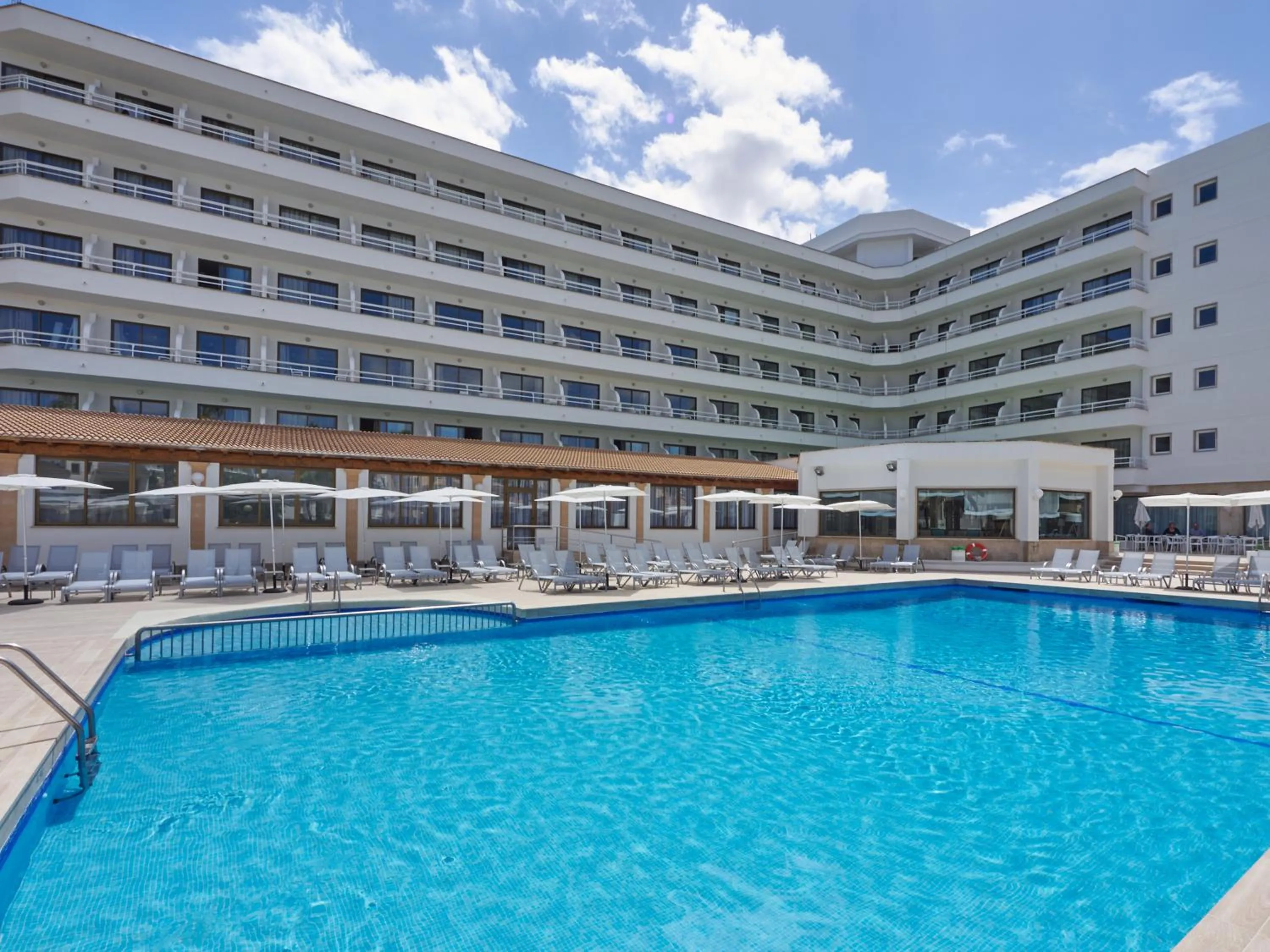 Facade/entrance in BQ Can Picafort Hotel