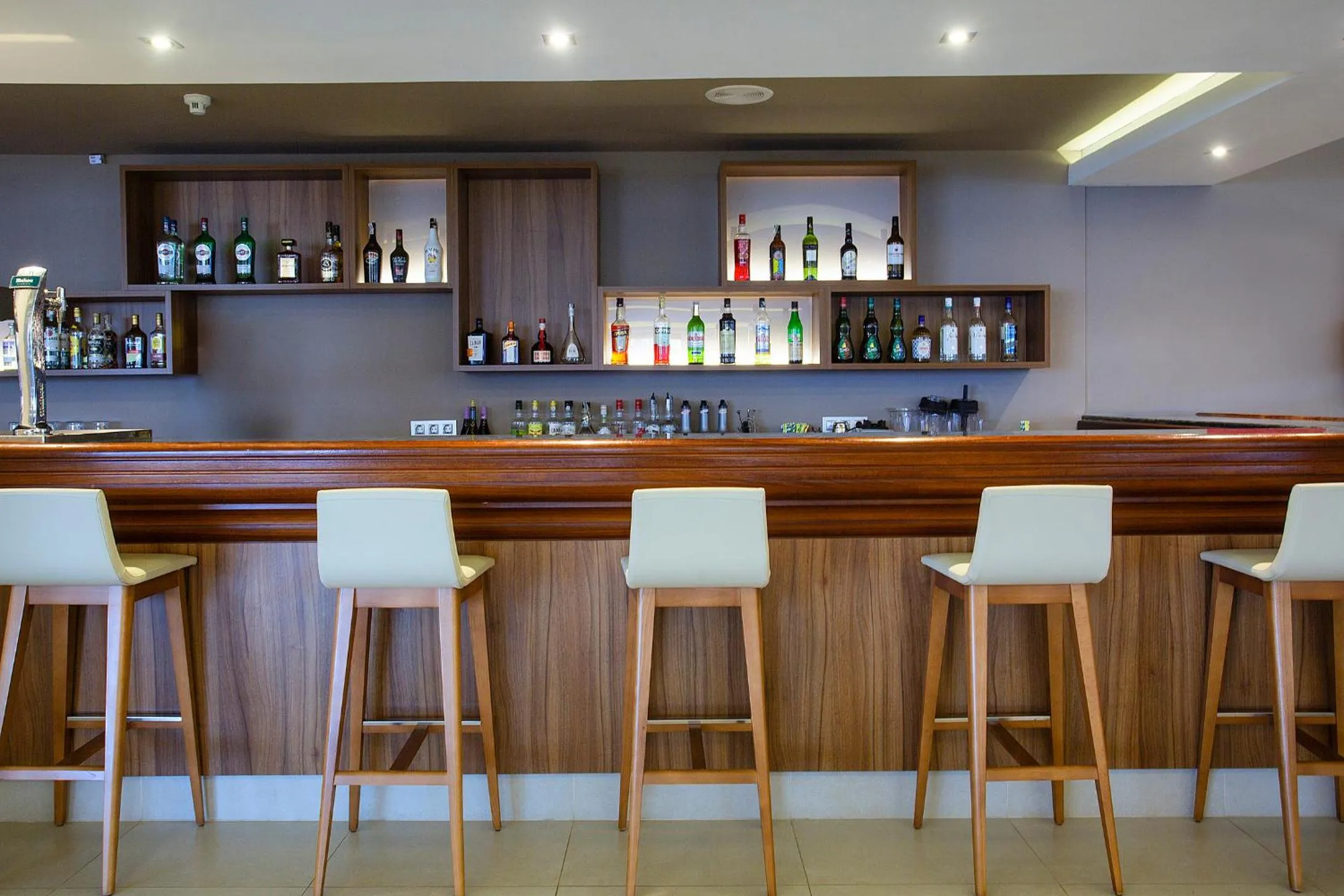 Lounge or bar in BQ Can Picafort Hotel