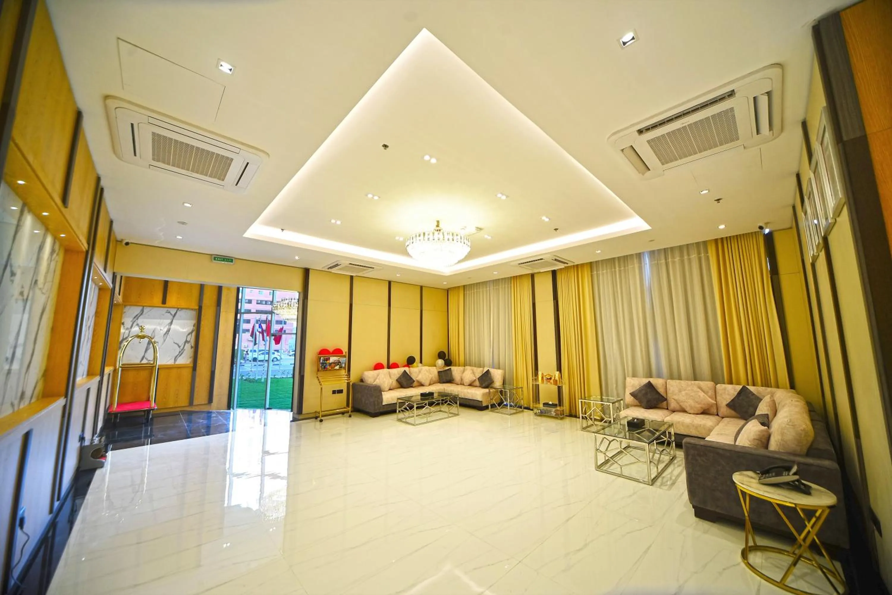 Lobby or reception in Alain Hotel Apartments Ajman
