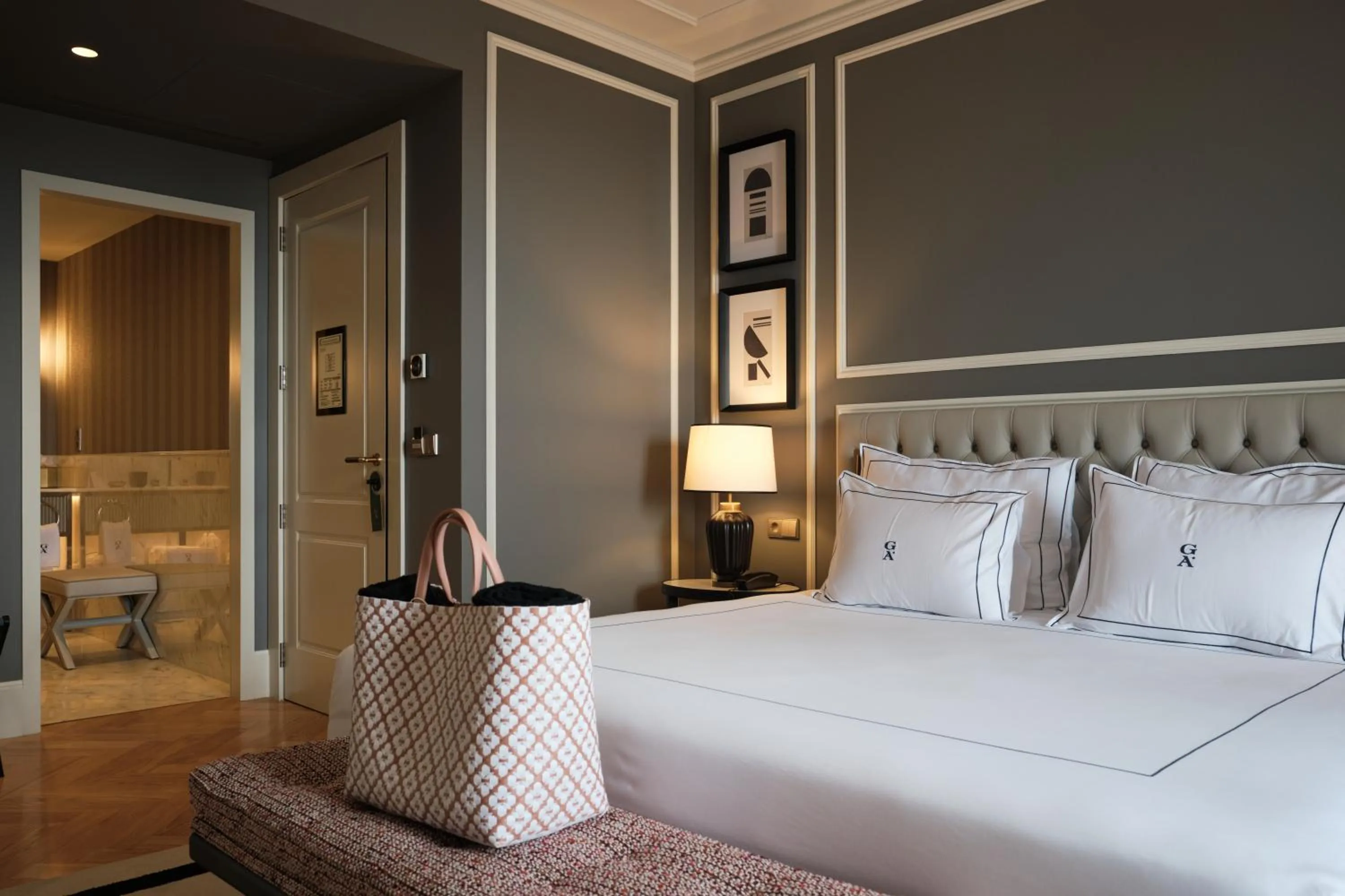 Bedroom, Bed in GA Palace Hotel & Spa, a XIXth-Century Villa