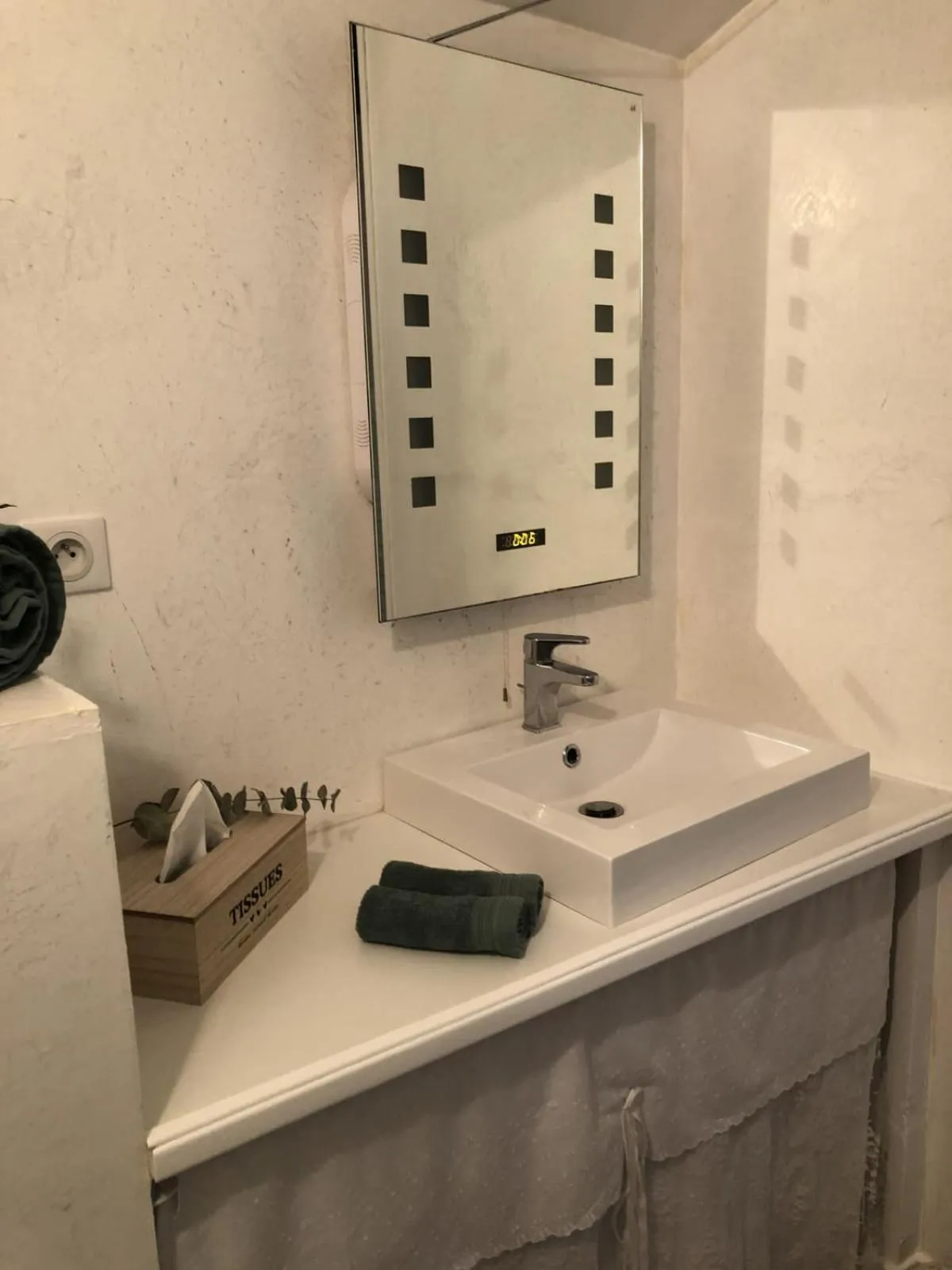 Property building in Mas Allard