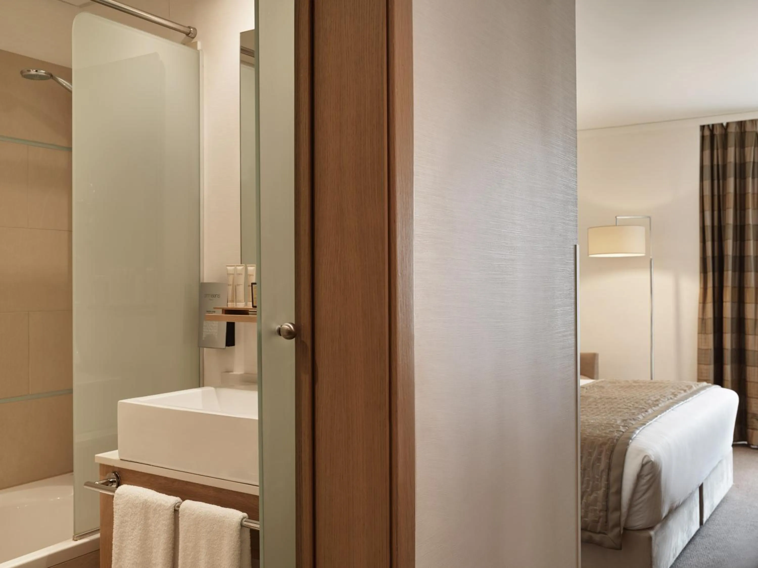 Bathroom, Bed in Galaxy Iraklio Hotel