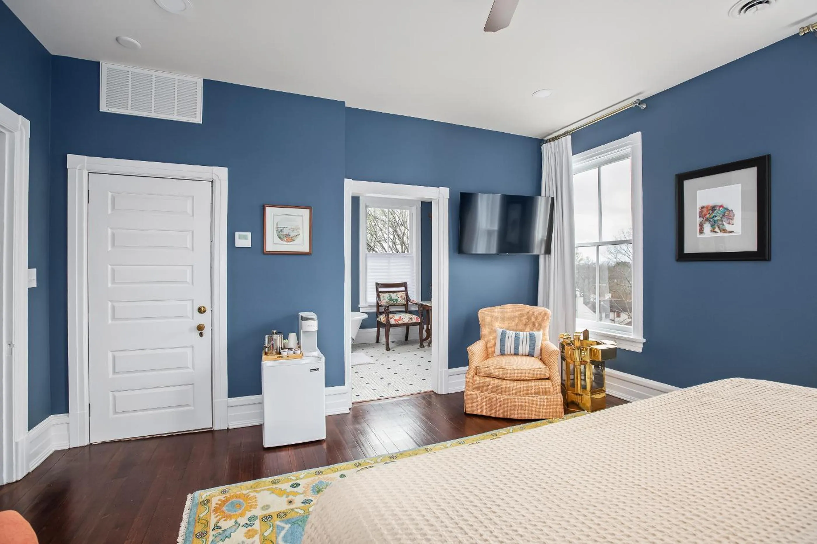 Bed in Summit Street Inns