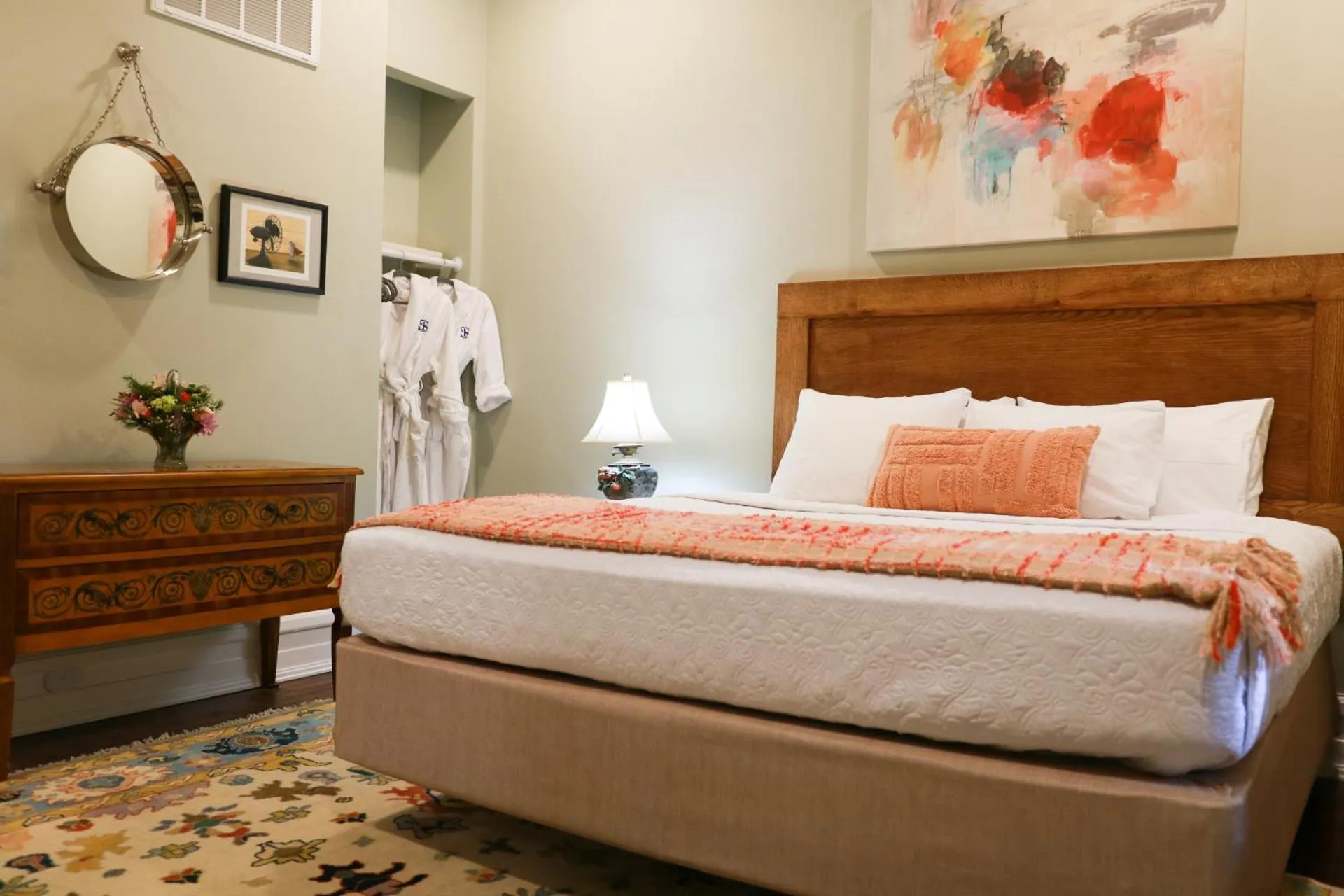 Bed in Summit Street Inns