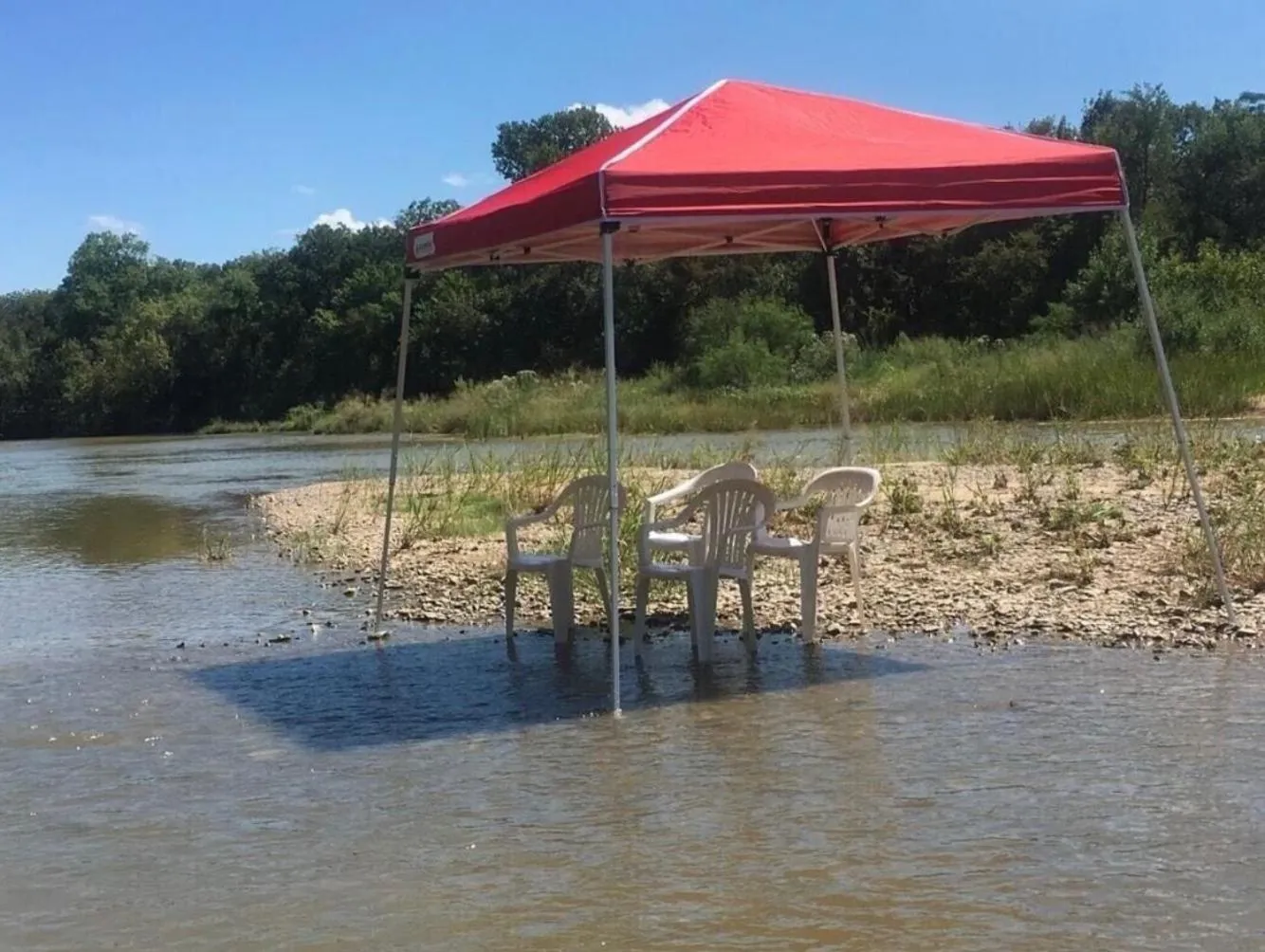 Hobbit Treehouse with waterfall on the Brazos River! 350 acres! Tubing! Petting zoo!