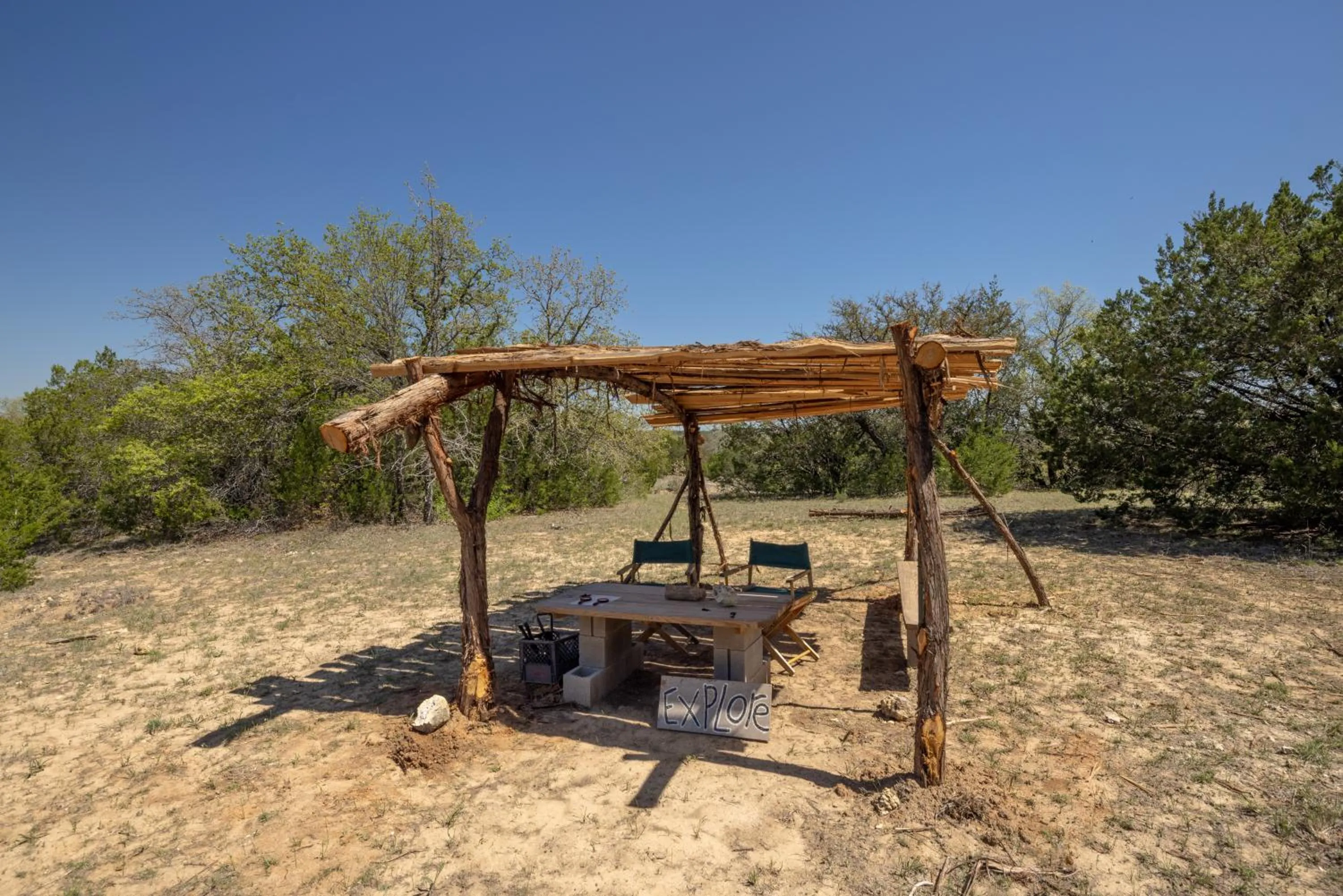 Activities in "Magical Treehouse" w spiral slide off the deck 350 acres on the Brazos River! Tubing! Petting Zoo!