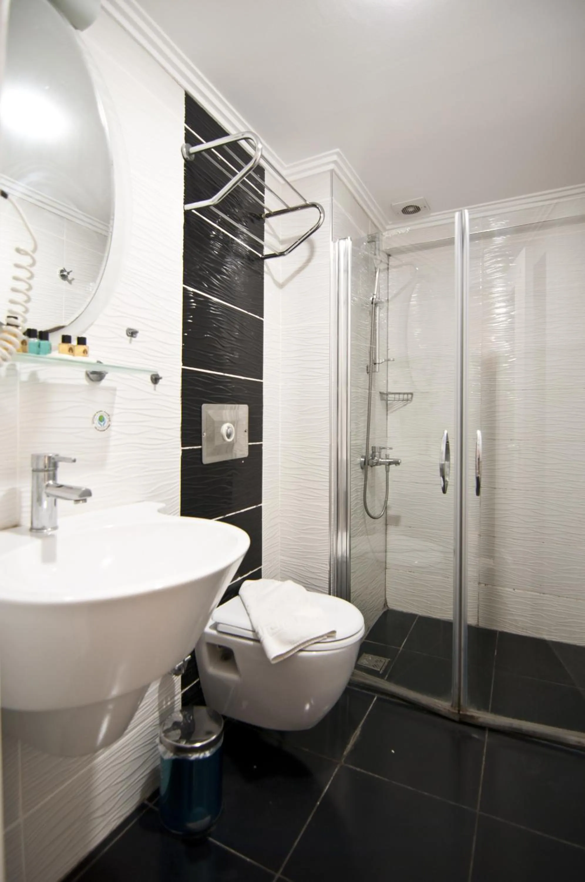 Shower in Nova City Hotel