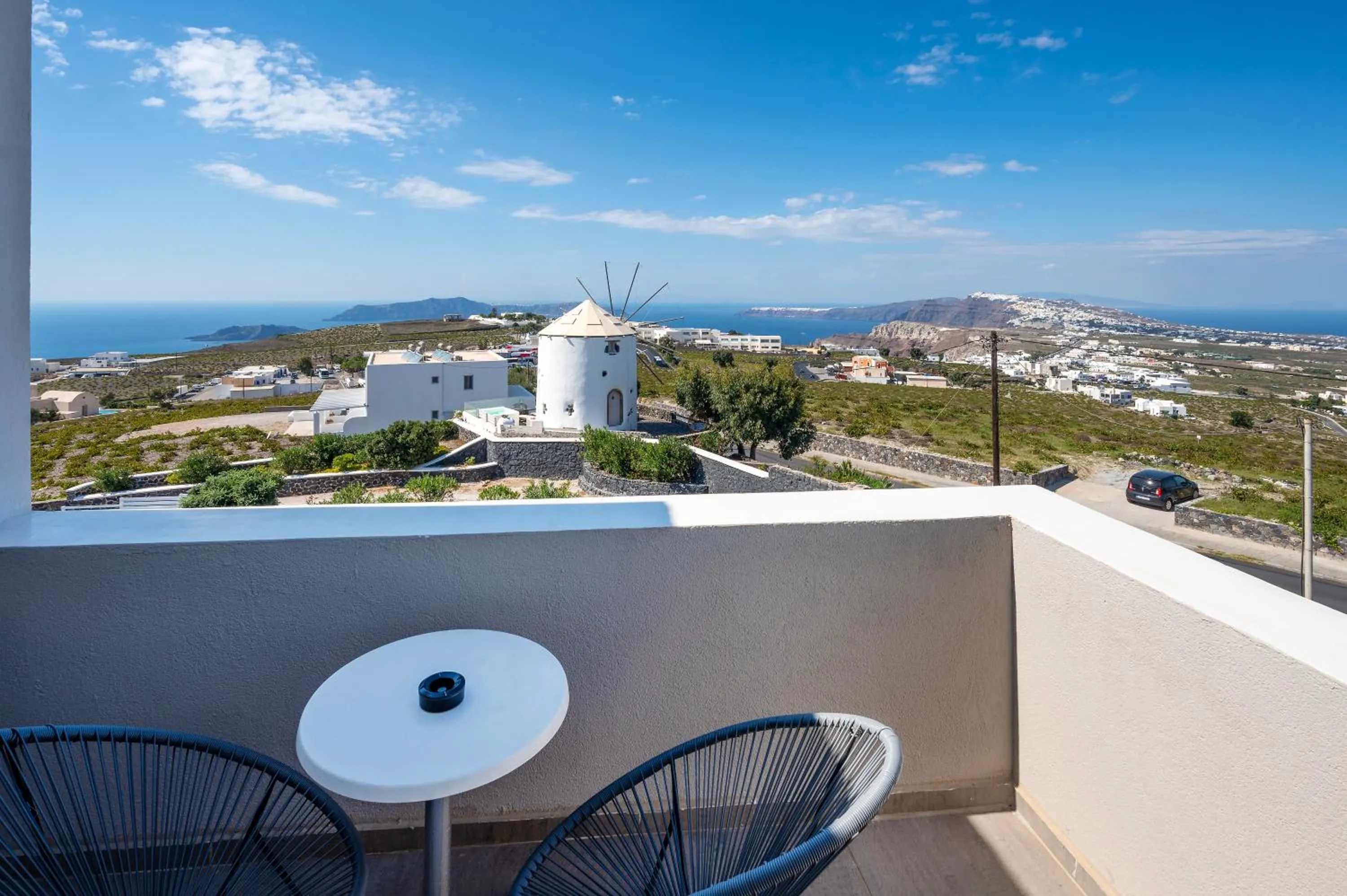 Balcony/Terrace in Orizontes Hotel Santorini