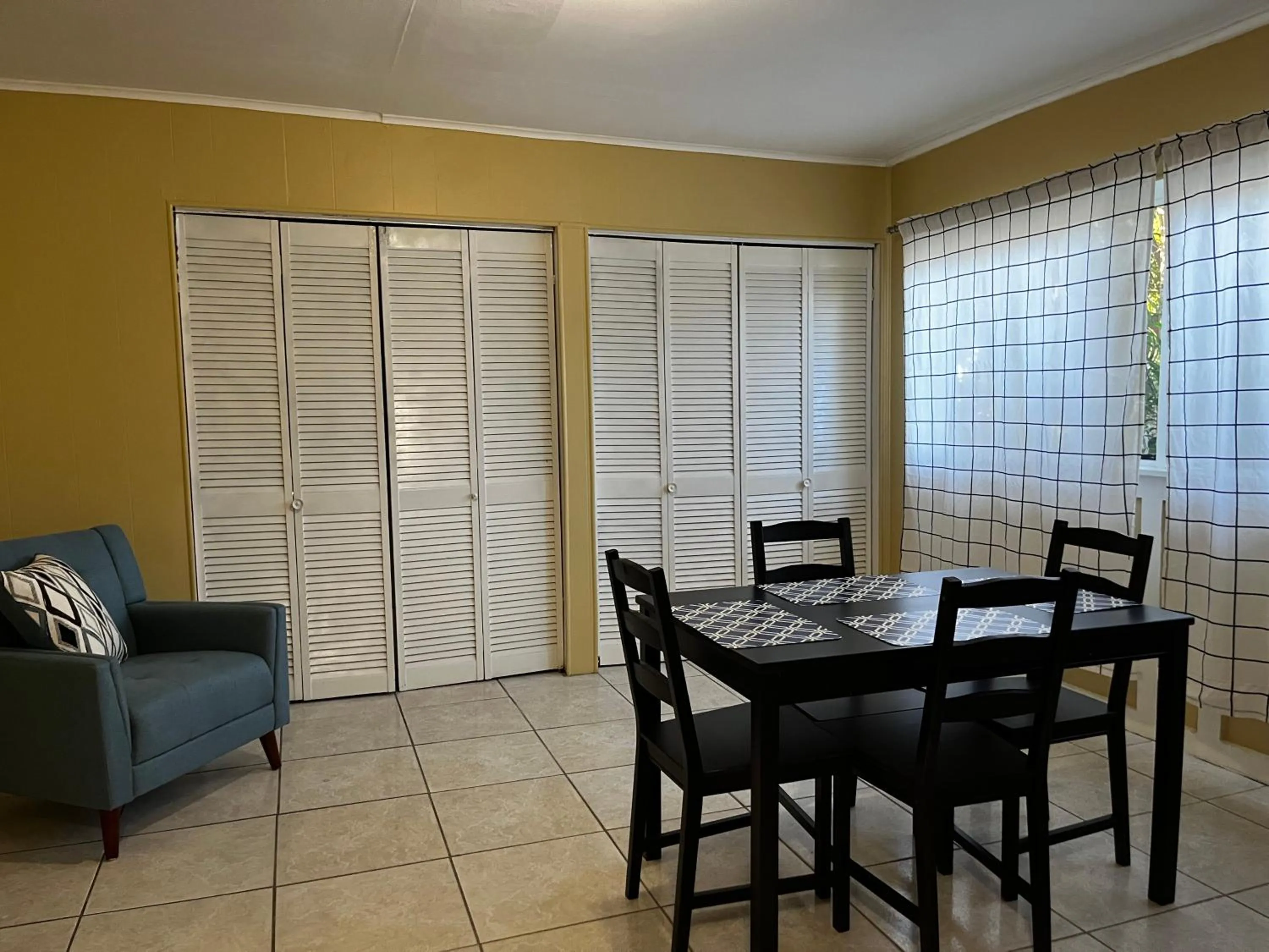 Dining area in Park View East