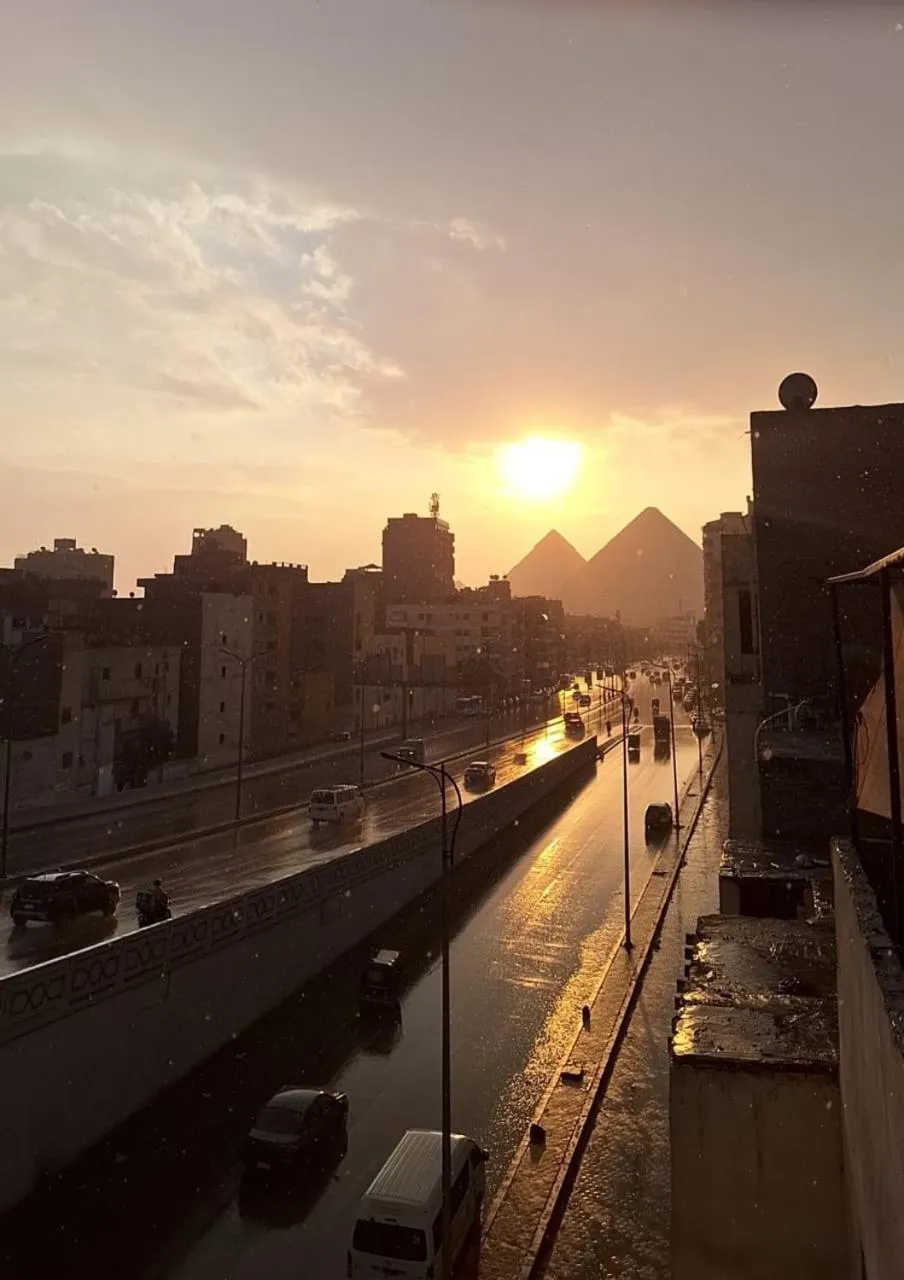 Pyramids Road Guest House