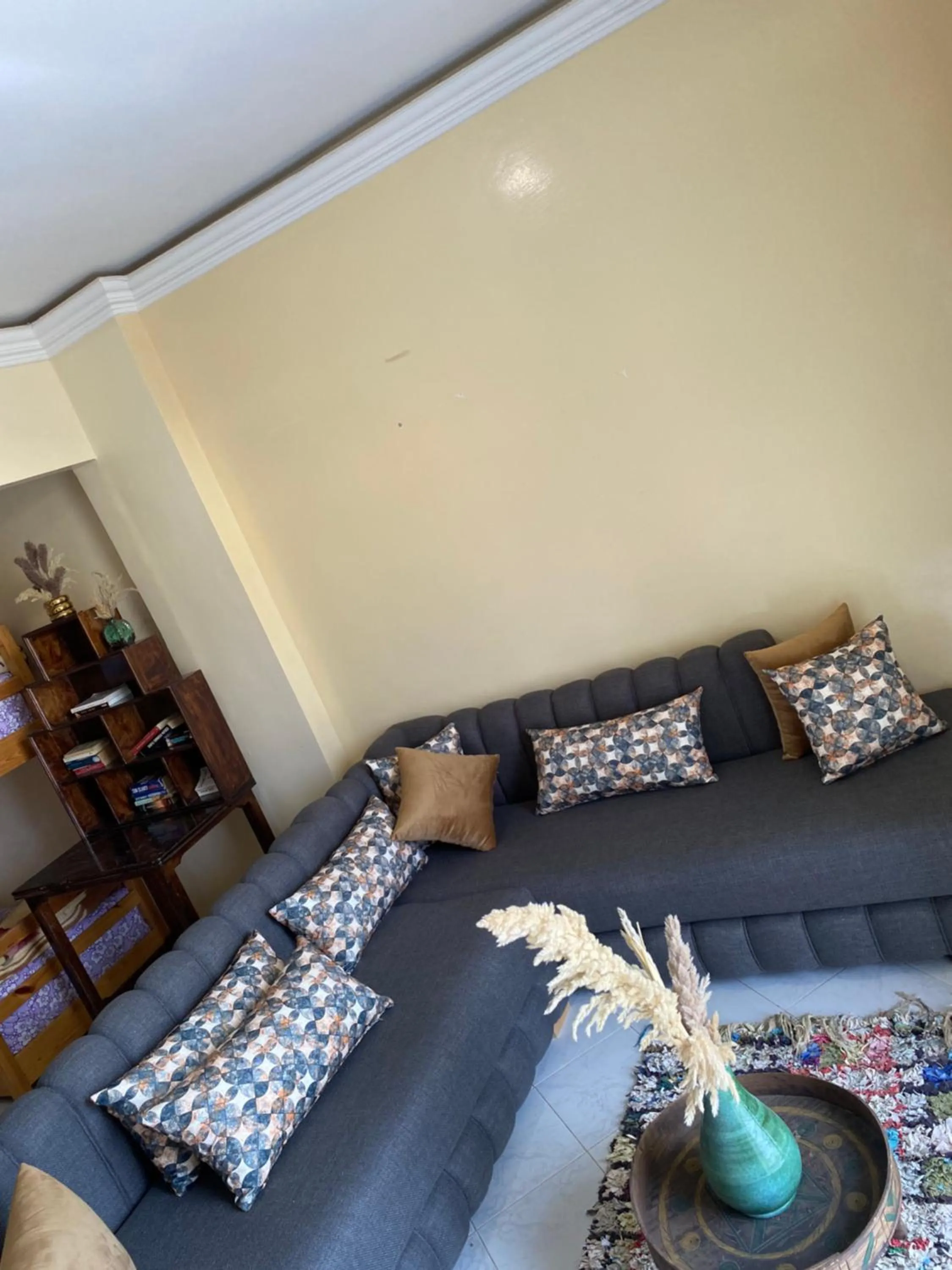 Living room in Locals Taghazout surfcamp