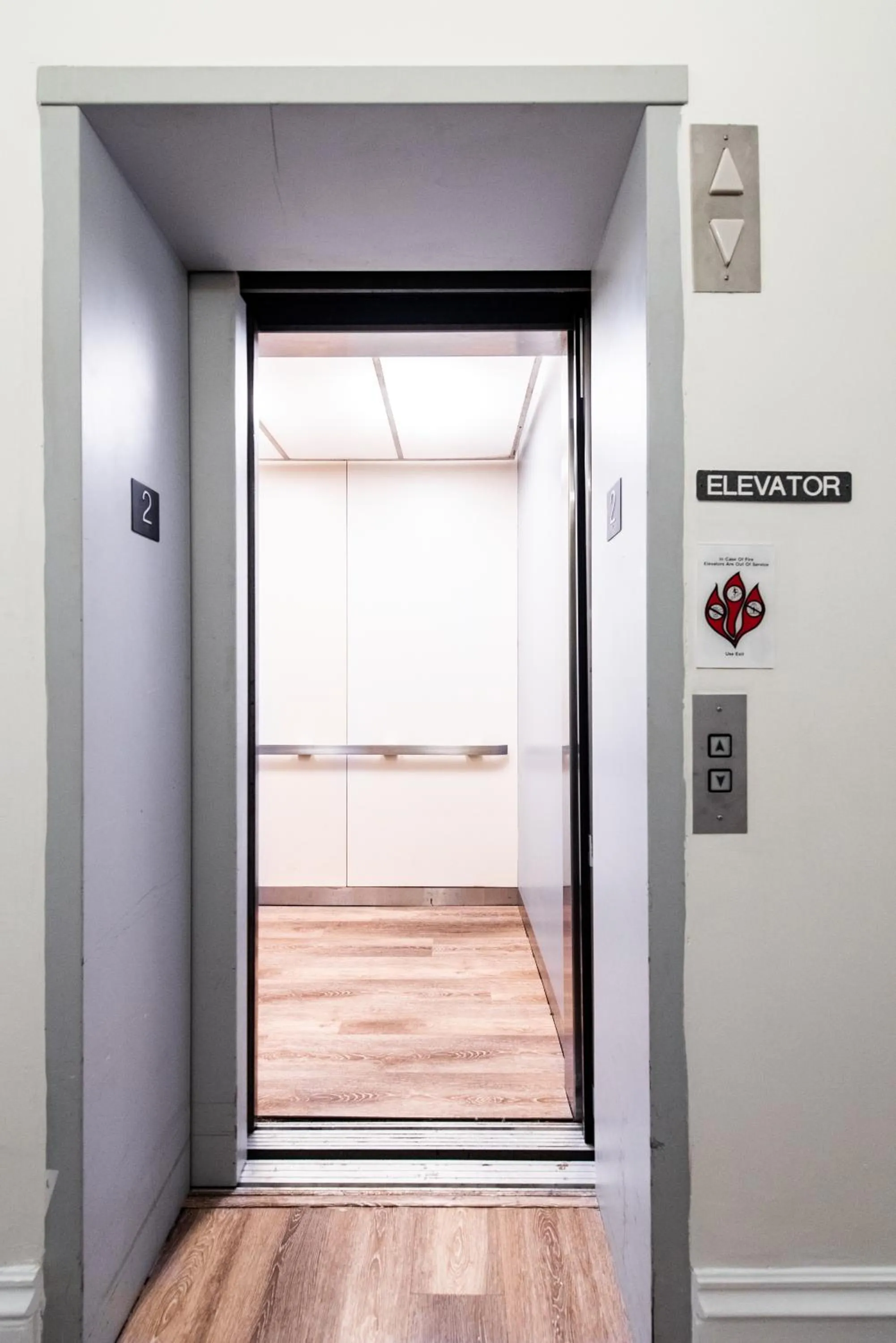 Coffee/tea facilities in The Woodford Hotel