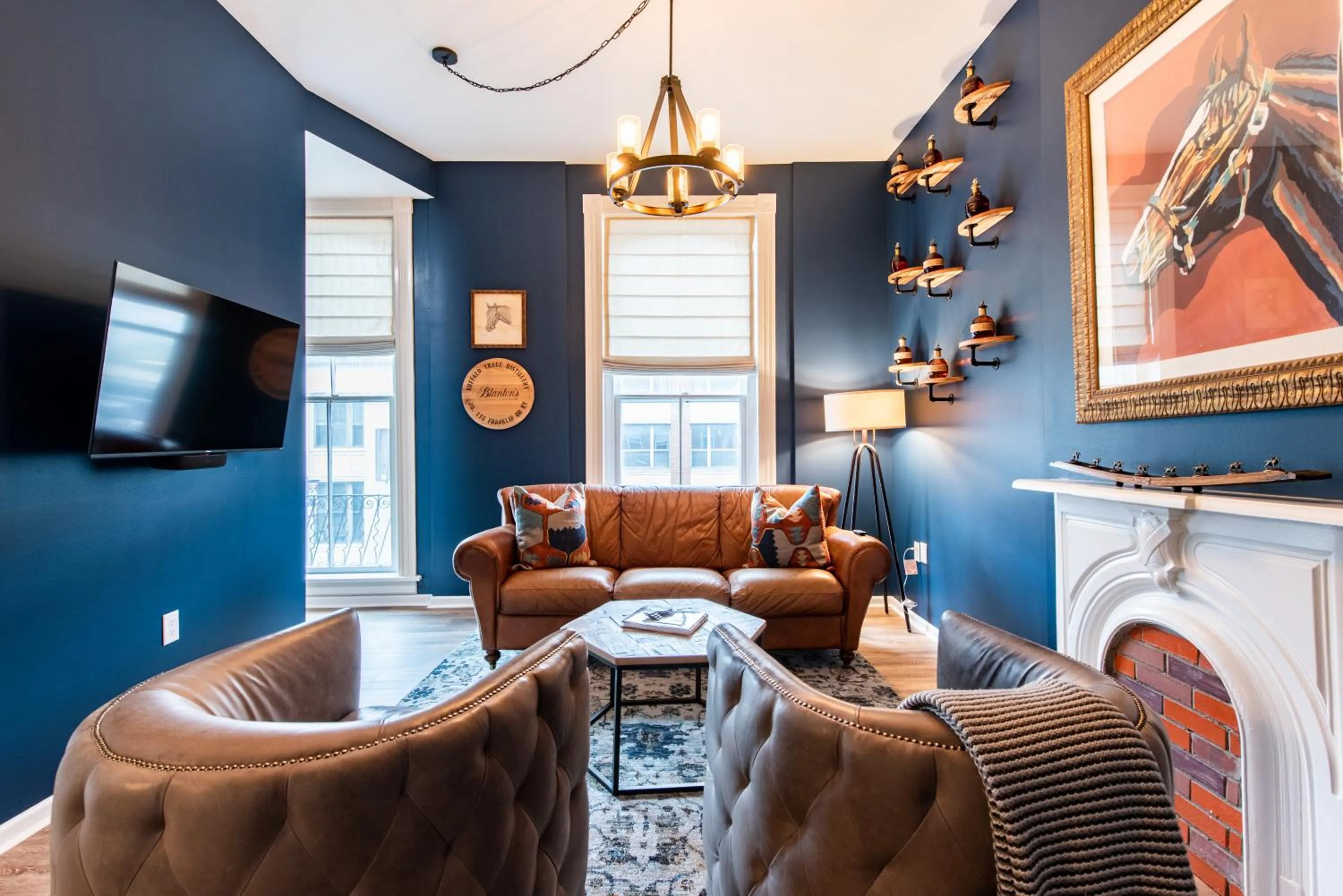 TV and multimedia in The Woodford Hotel